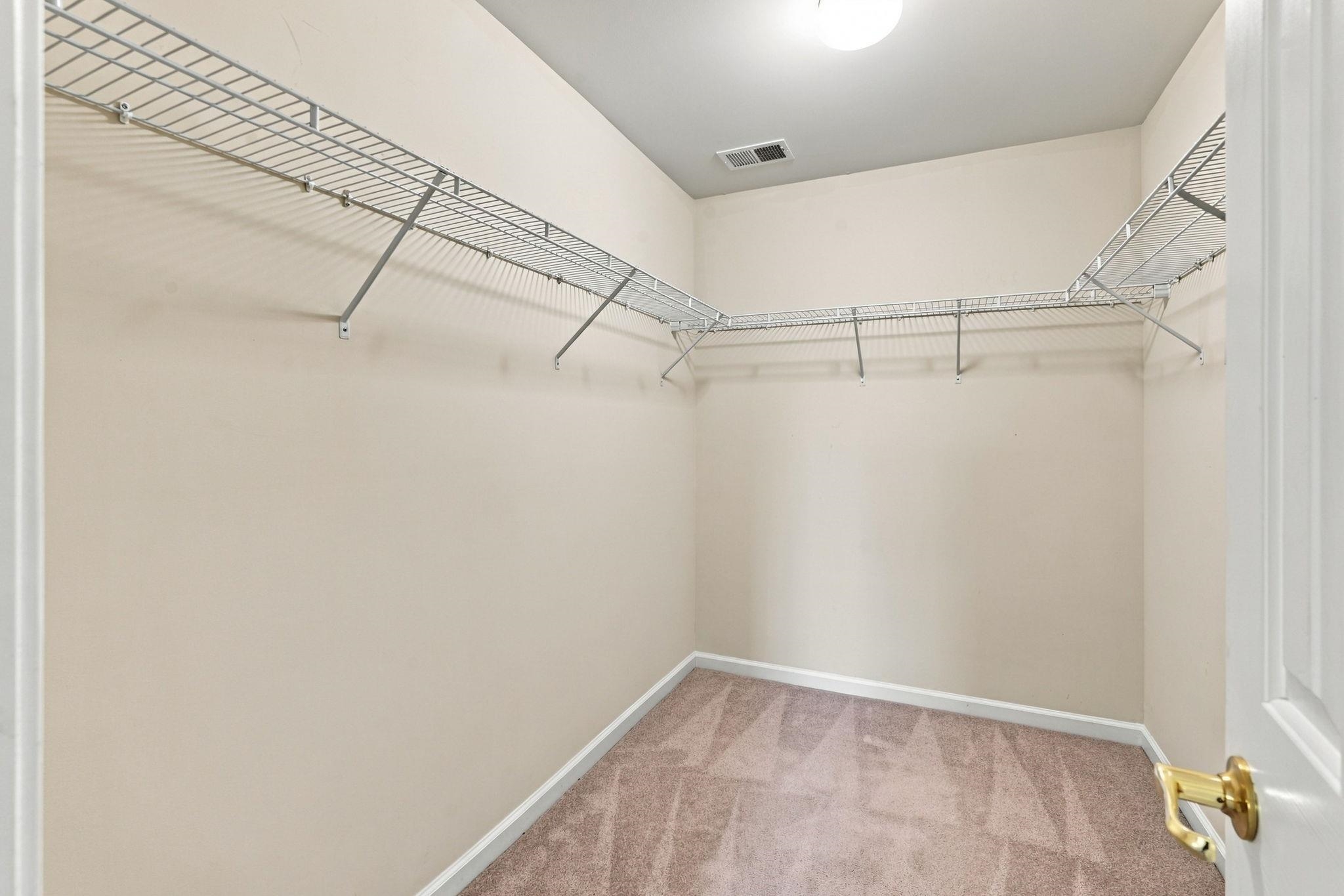 322 Whitchurch St. Property Photo 21