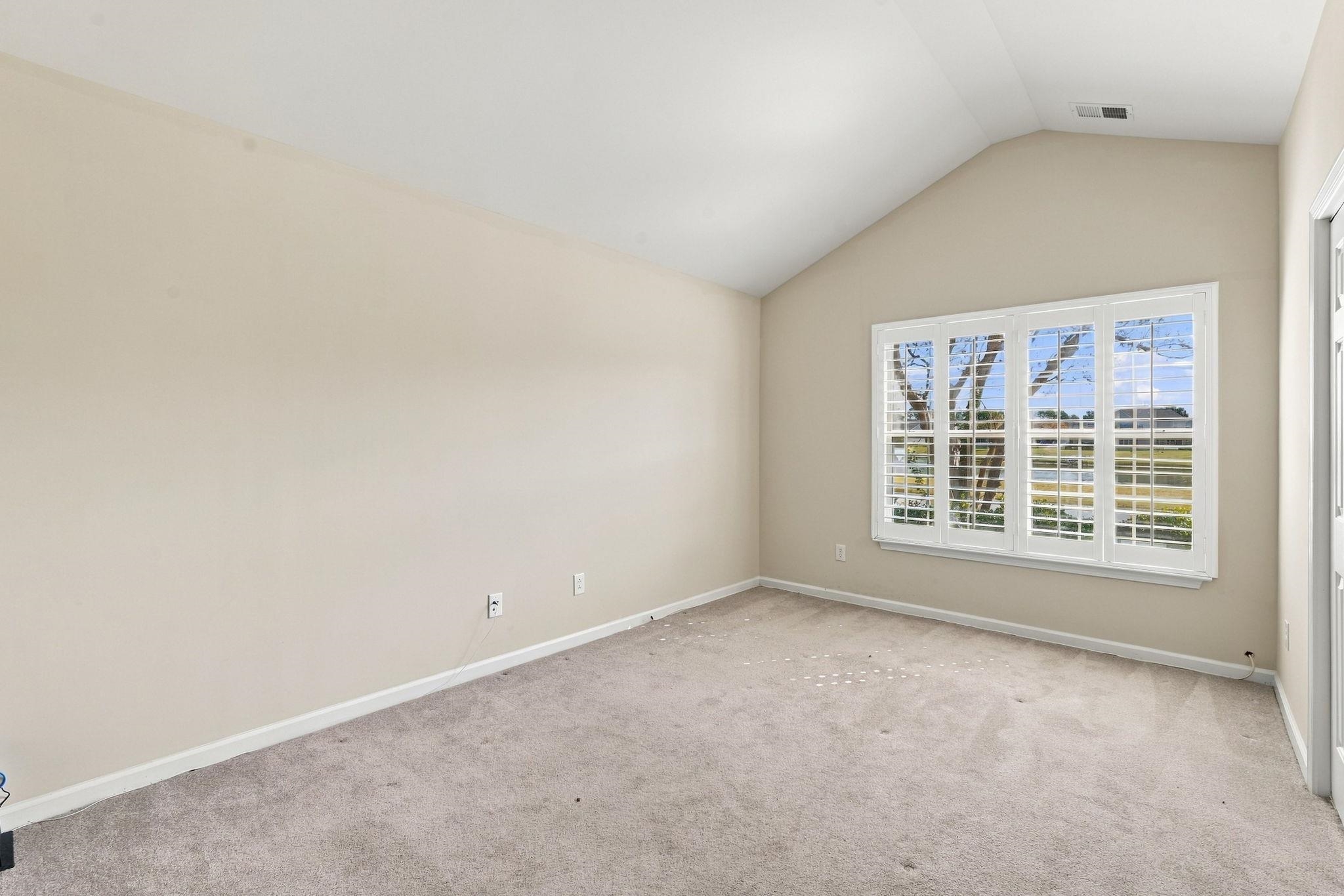 322 Whitchurch St. Property Photo 27