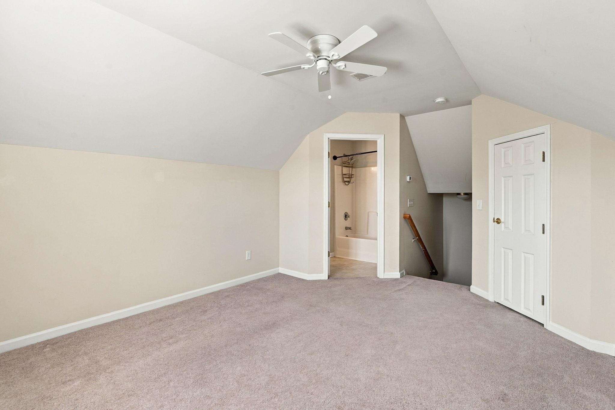 322 Whitchurch St. Property Photo 29