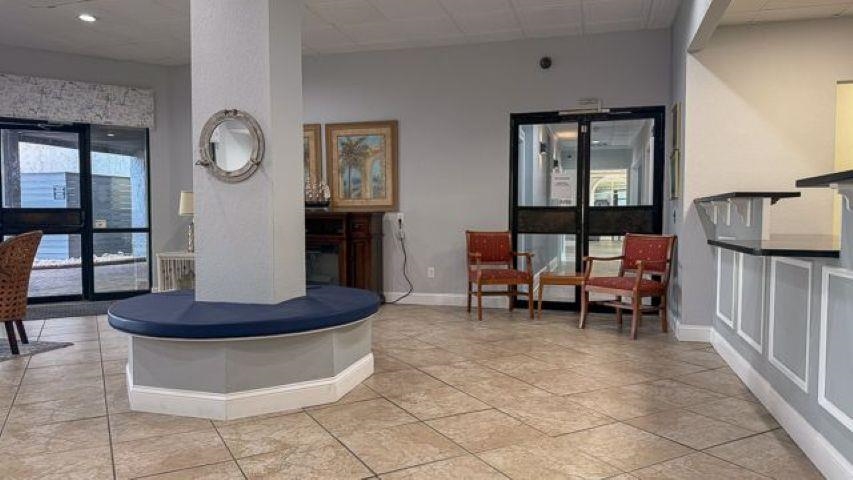 2001 Ocean Blvd. S Property Photo 8