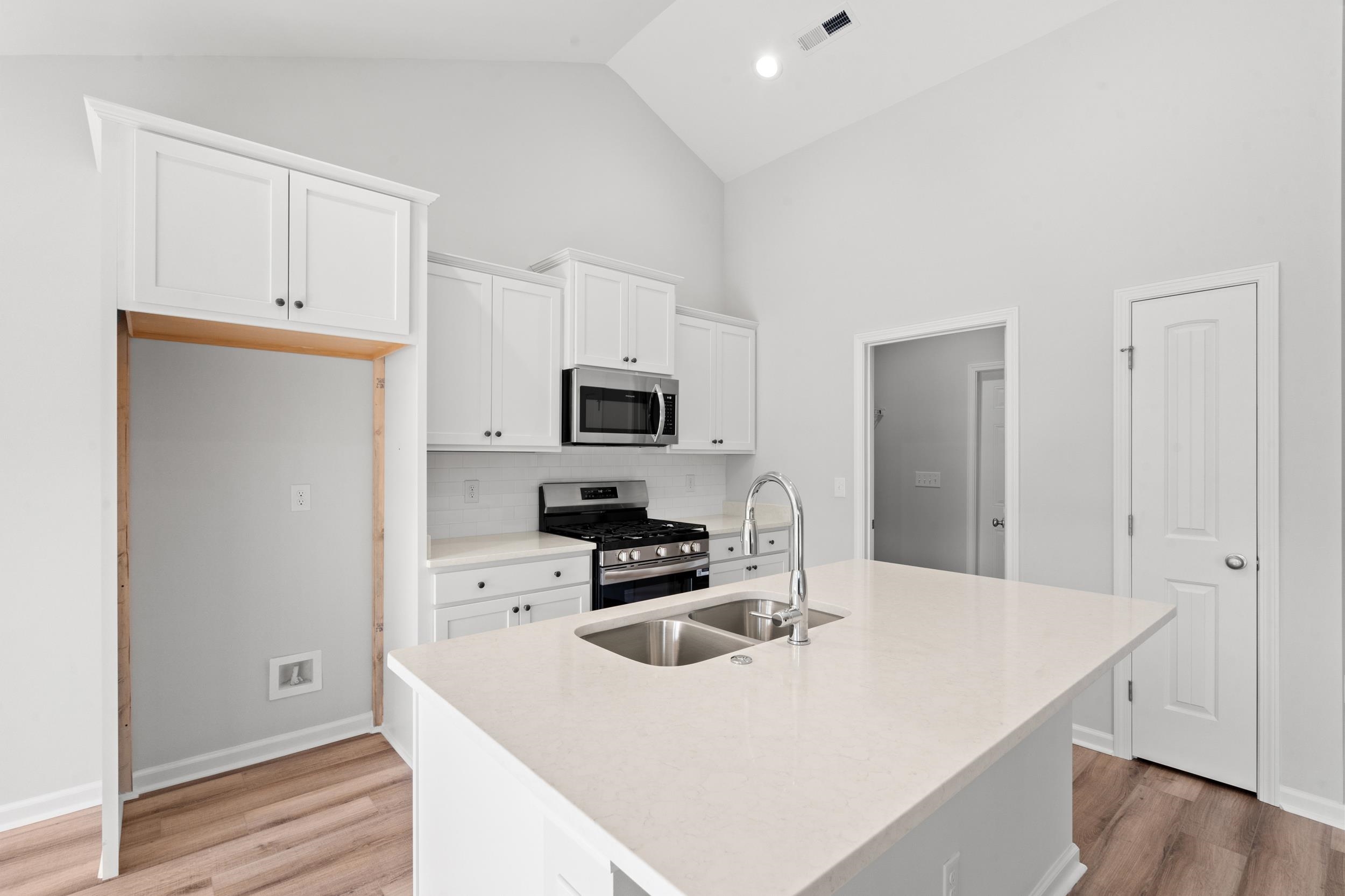 187 Stillbrook Dr. Property Photo 2