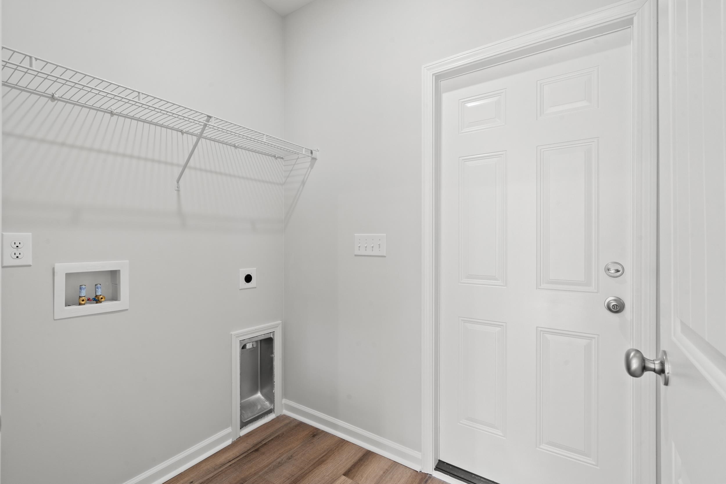 187 Stillbrook Dr. Property Photo 14