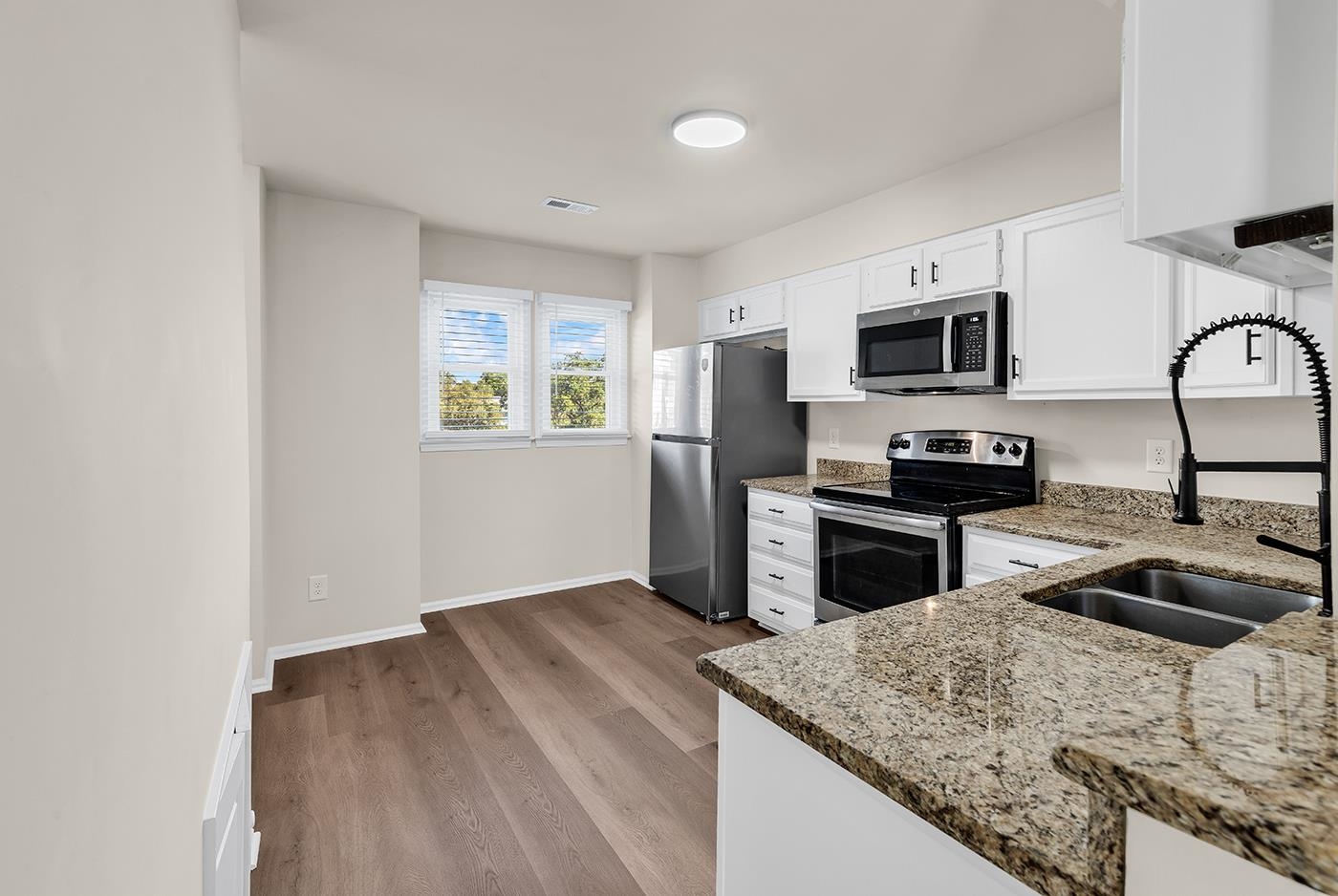 4999 Highway 17 Business Property Photo 7