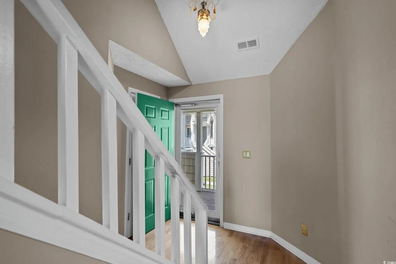 3835 Masters Ct. Property Photo 3
