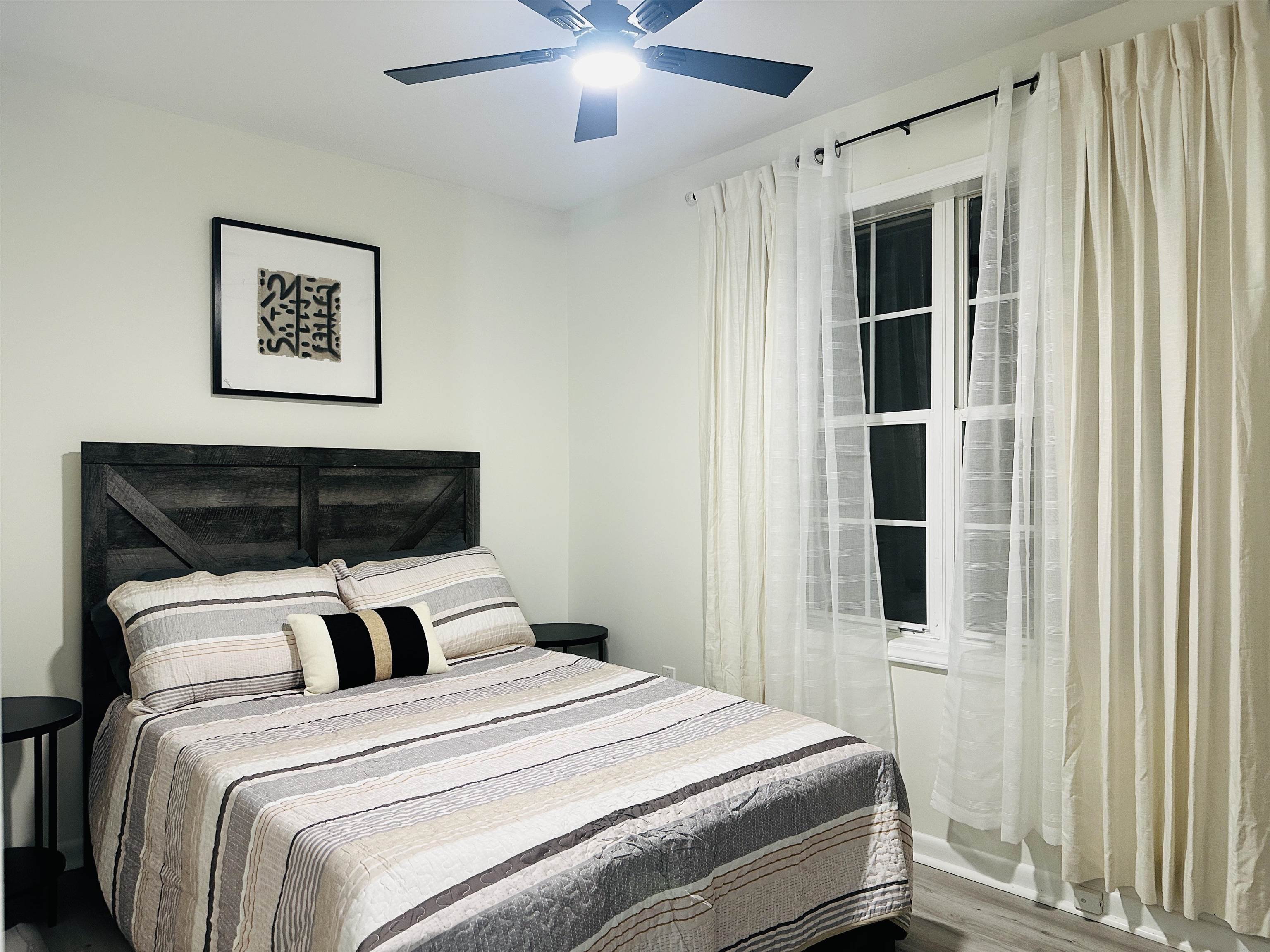 1114 Temple St. Property Photo 6