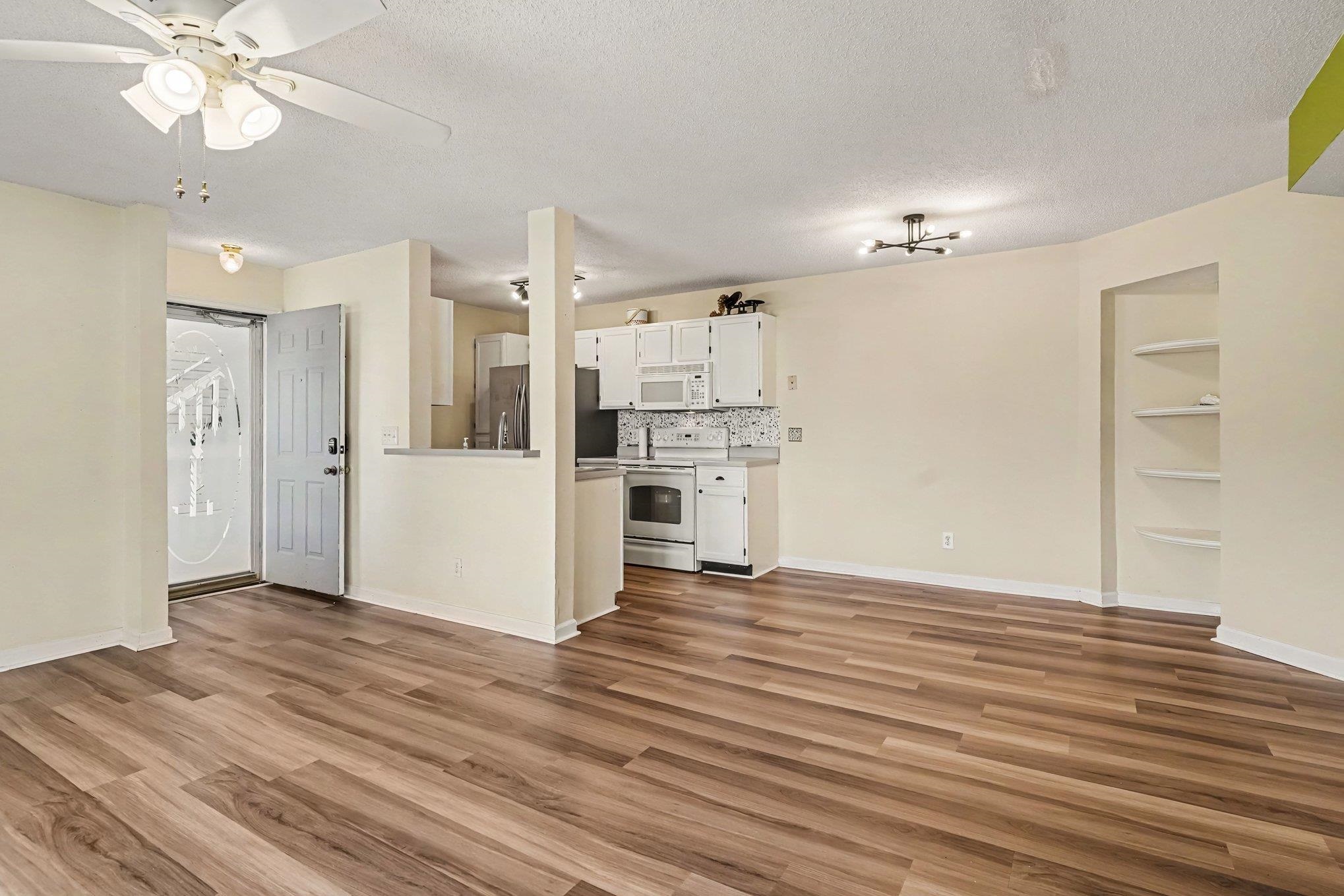 8642 South Bridge Dr. Property Photo 5