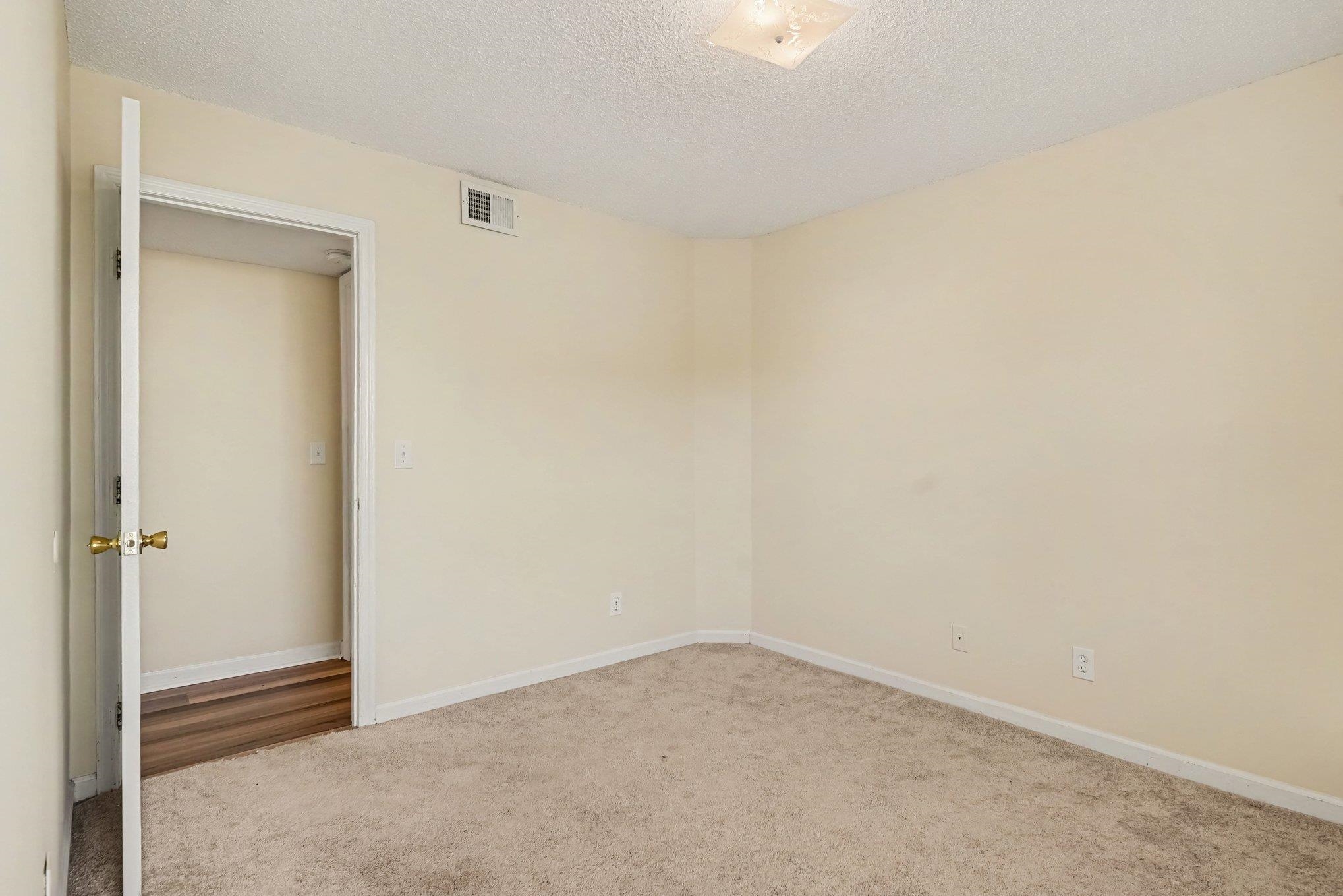 8642 South Bridge Dr. Property Photo 20