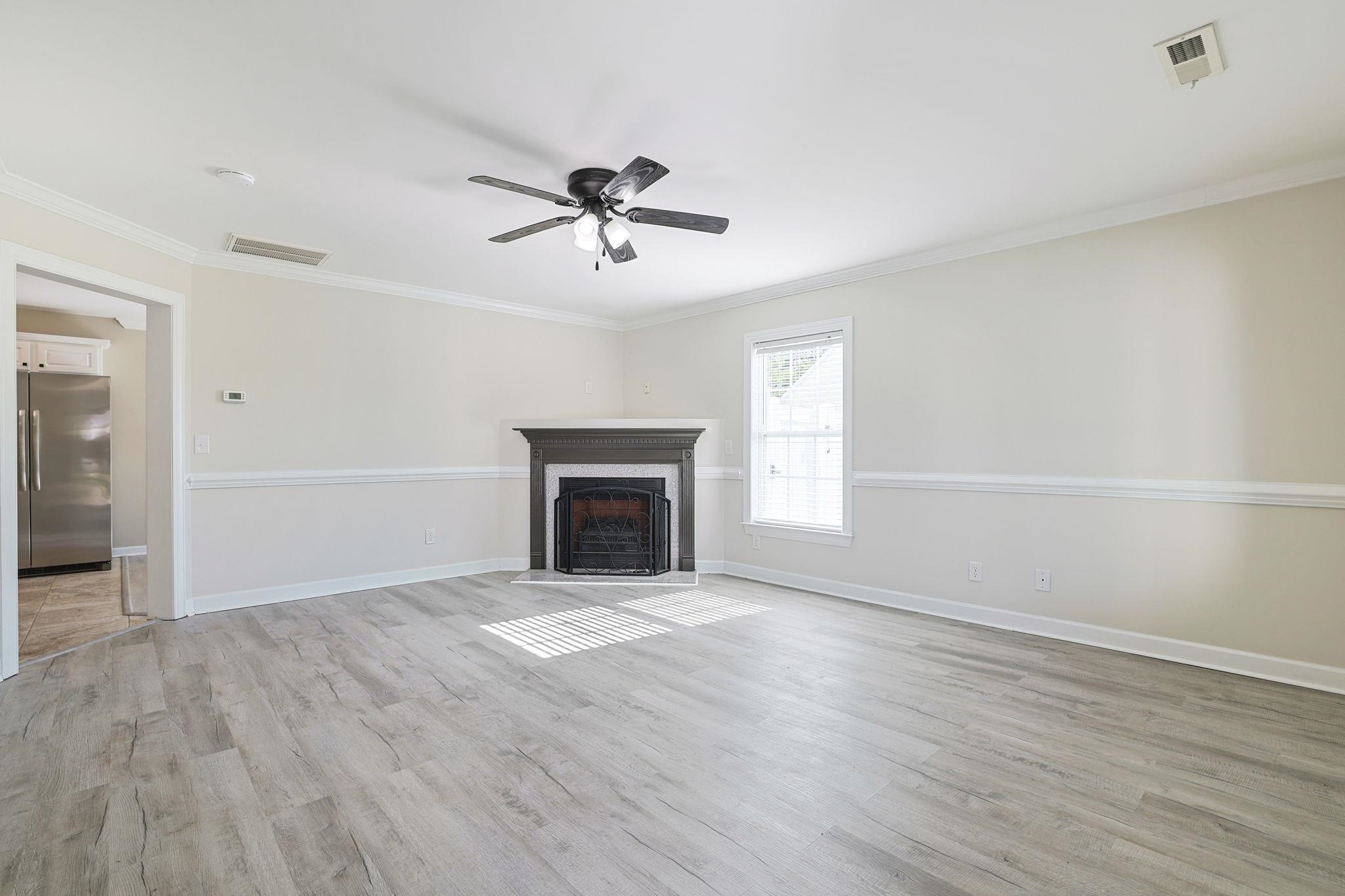 176 Dunbarton Ln. Property Photo 3