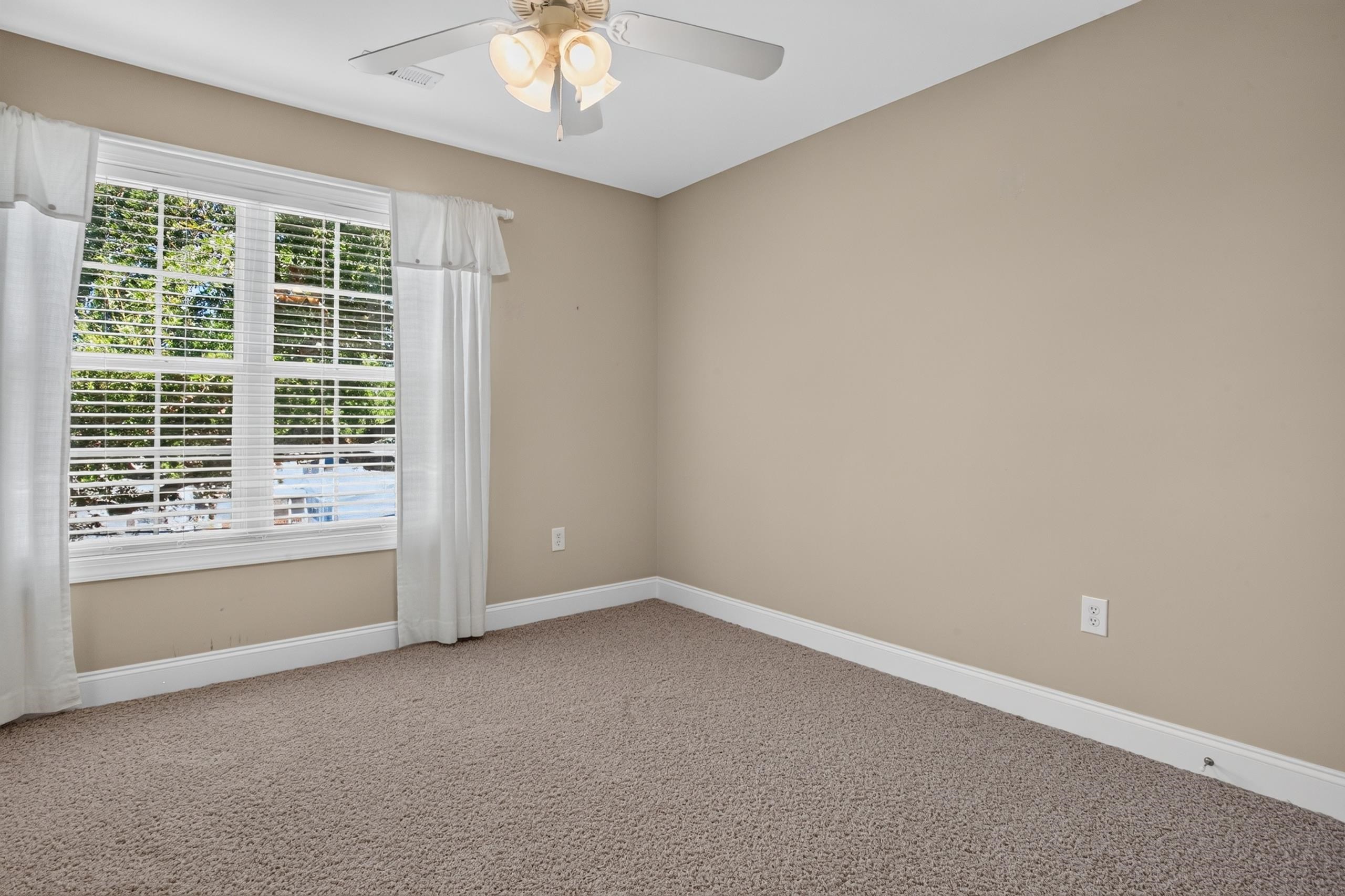 1005 Kelly Ct. Property Photo 24