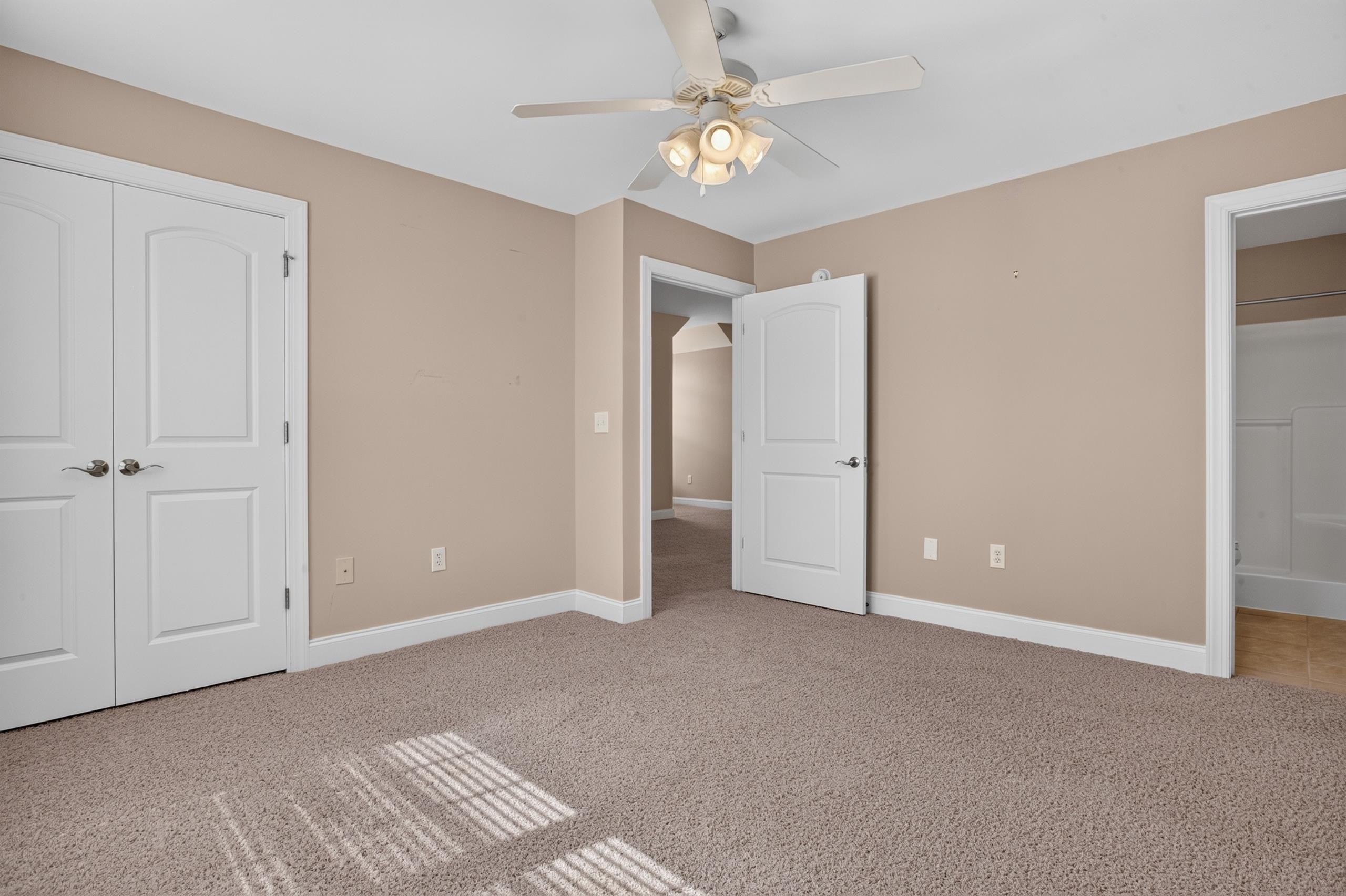1005 Kelly Ct. Property Photo 28