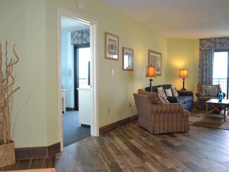 3000 N Ocean Blvd. Property Photo 10