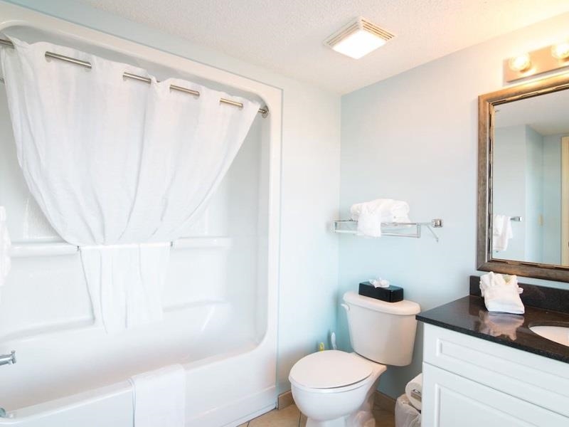 3000 N Ocean Blvd. Property Photo 18