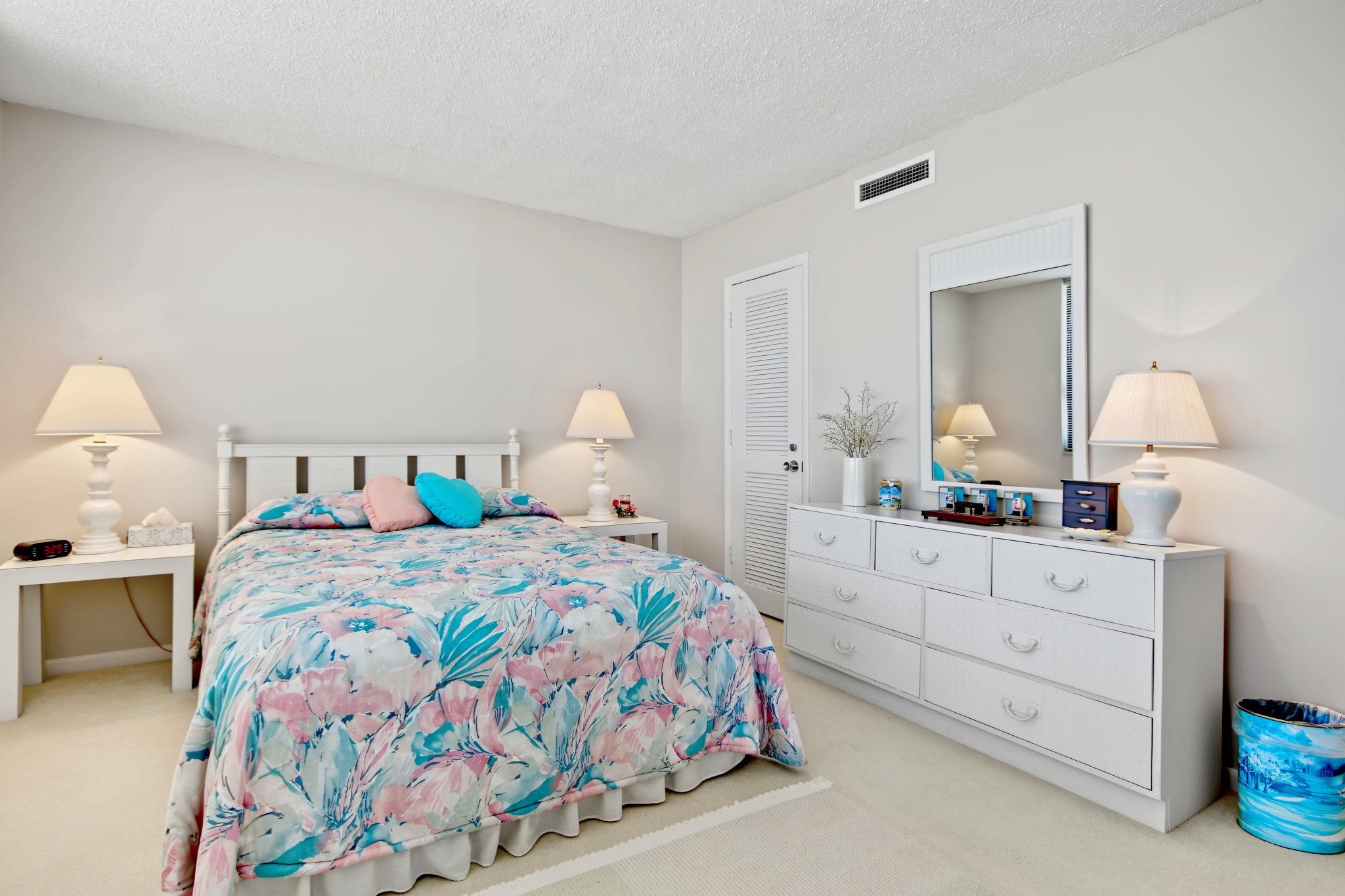 10200 Beach Club Dr. Property Photo 24