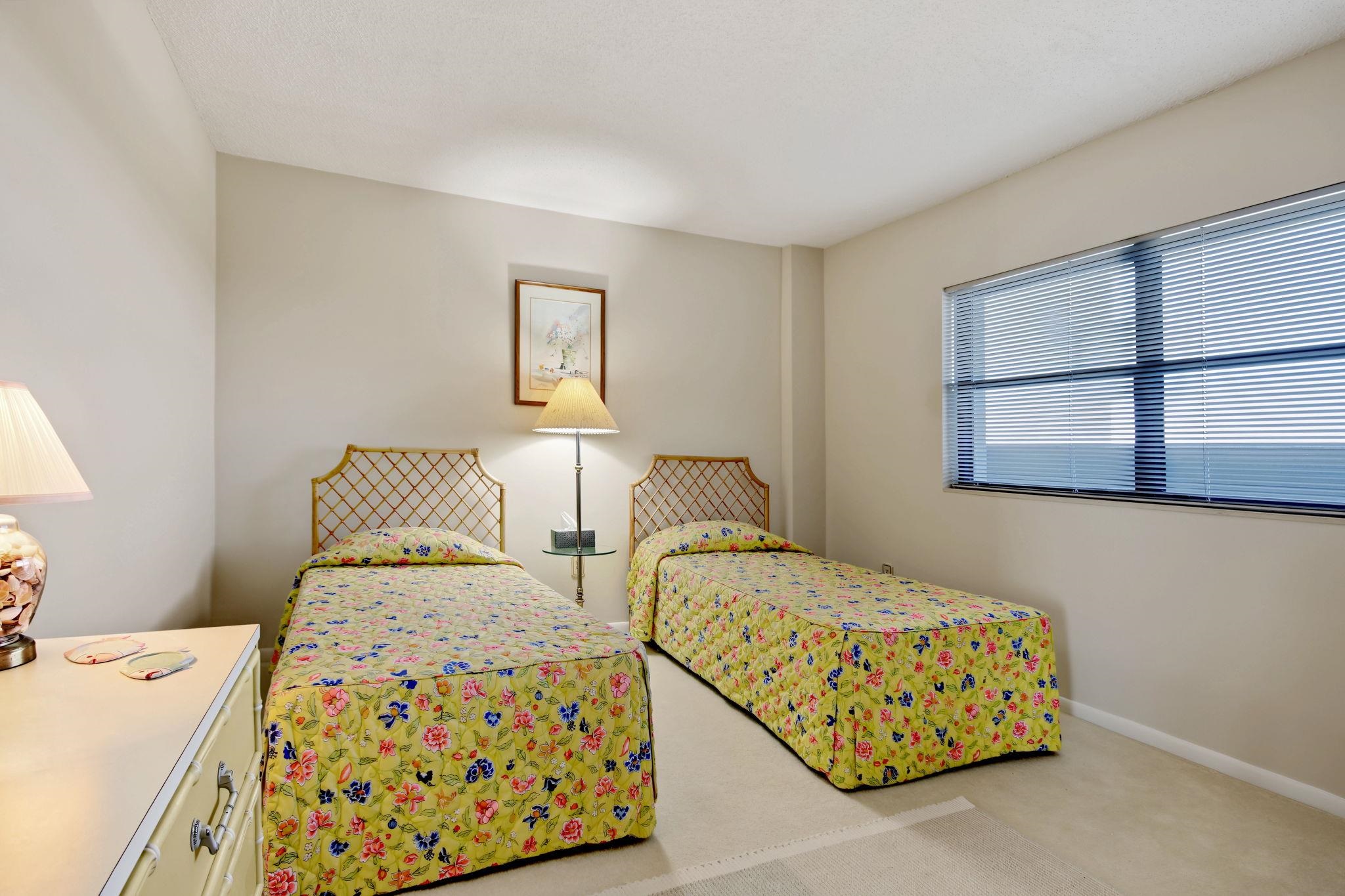 10200 Beach Club Dr. Property Photo 28