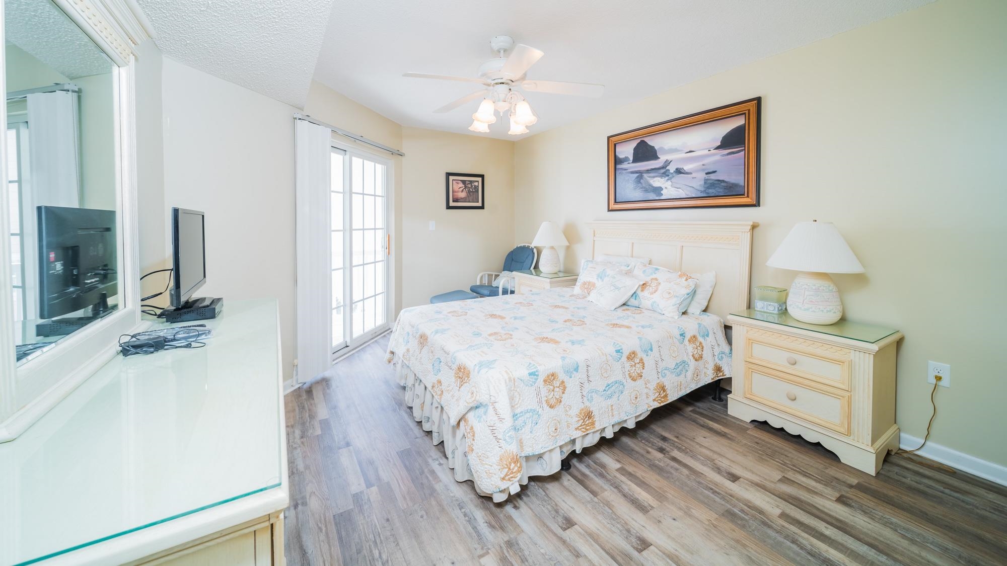 6301 N Ocean Blvd. Property Photo 9