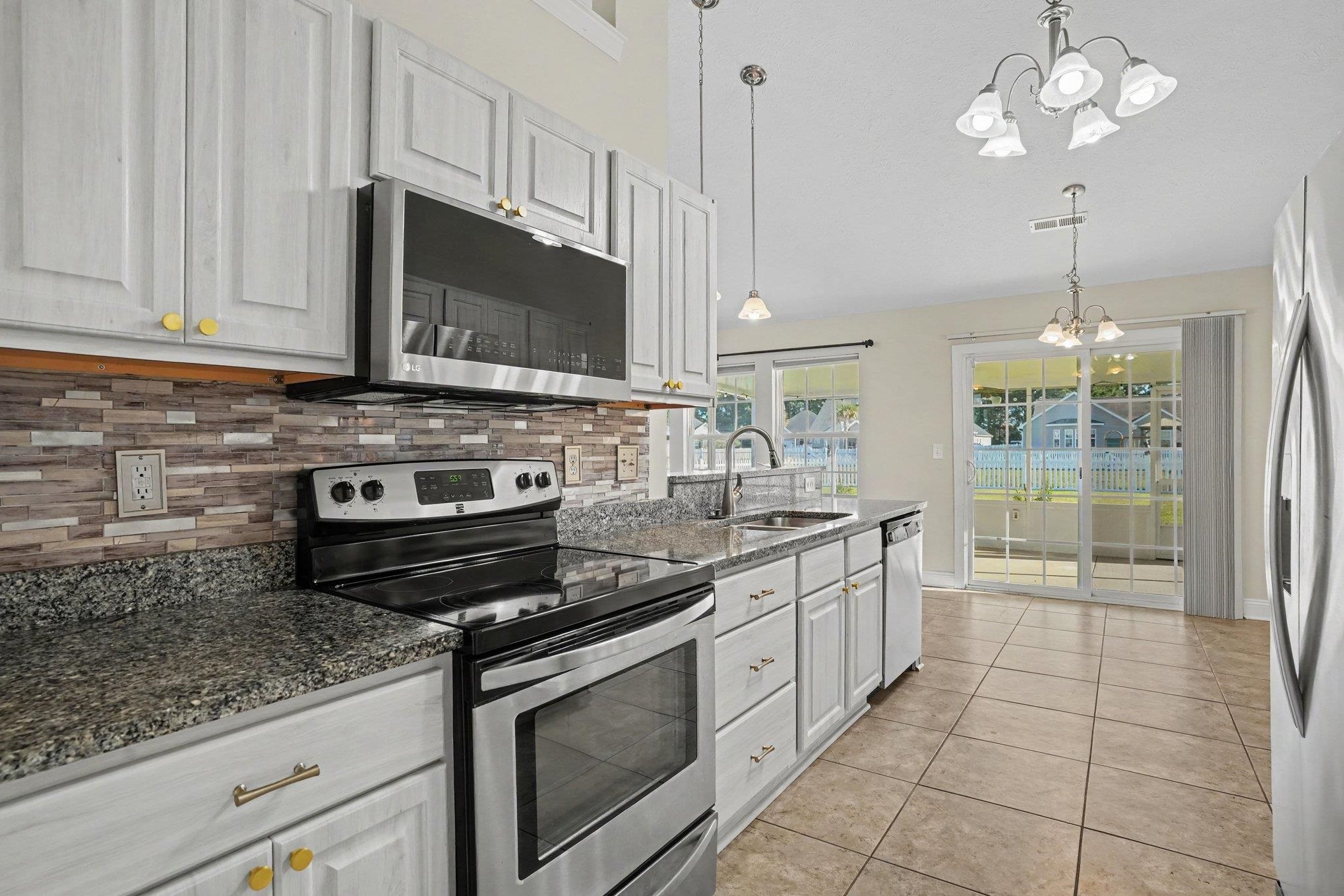 215 Turning Pines Loop Property Photo 6
