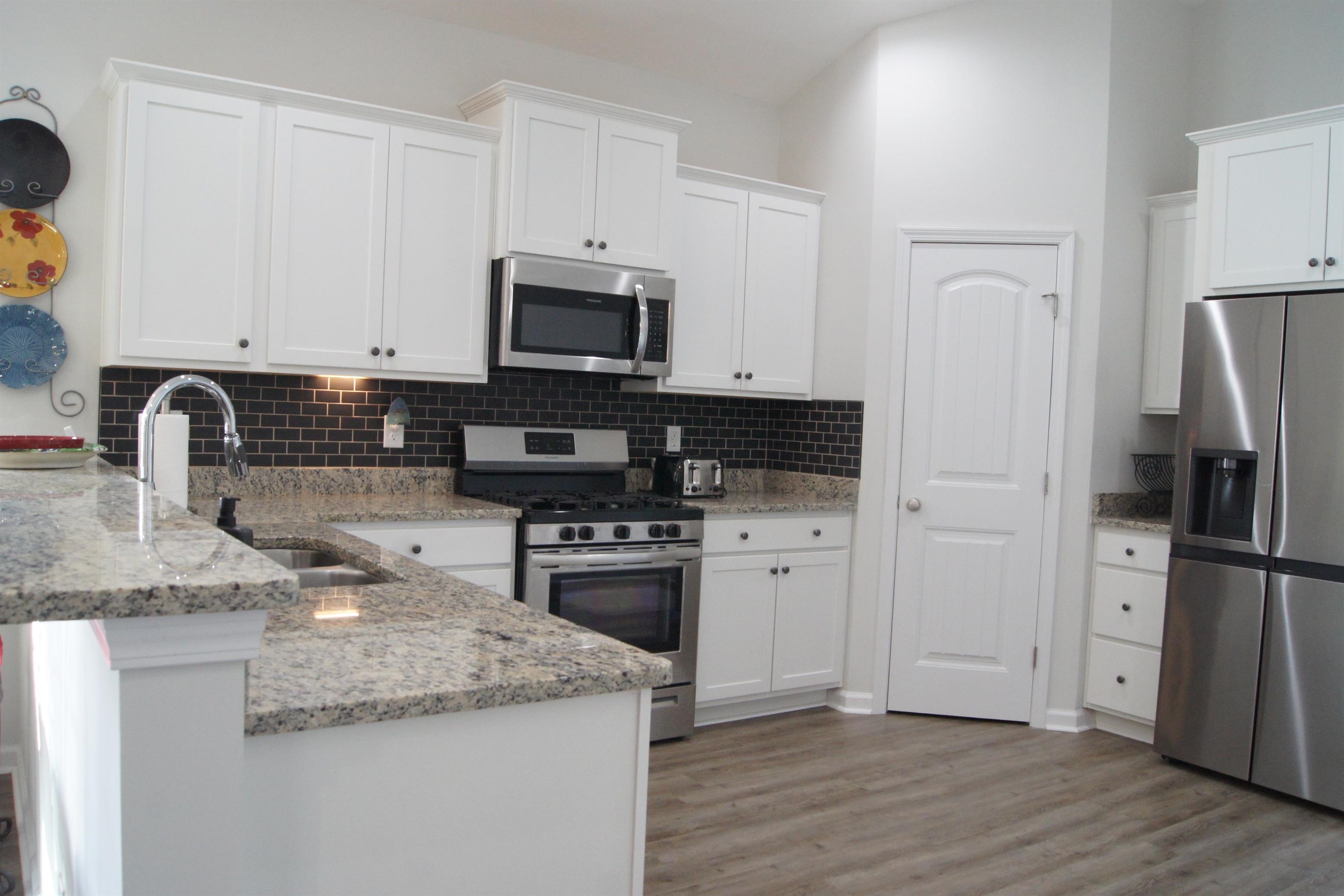 513 Antebellum Ln. Property Photo 2