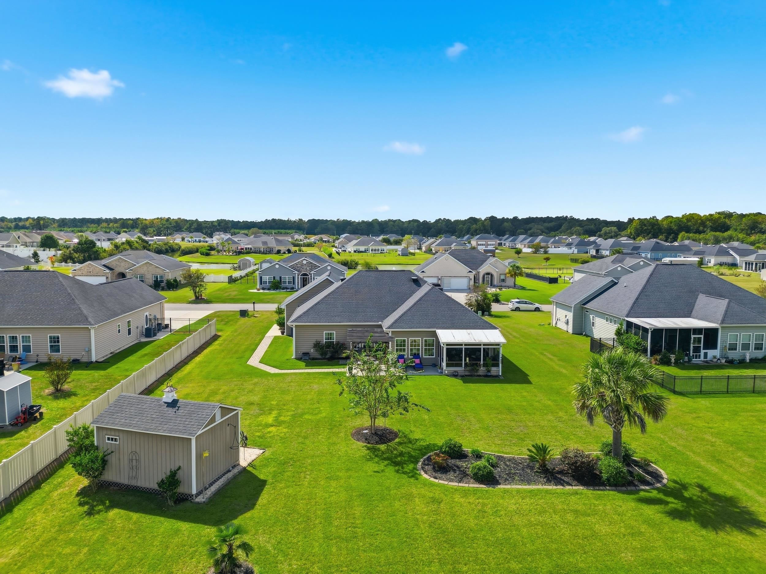 196 Vineyard Lake Circle Property Photo 10