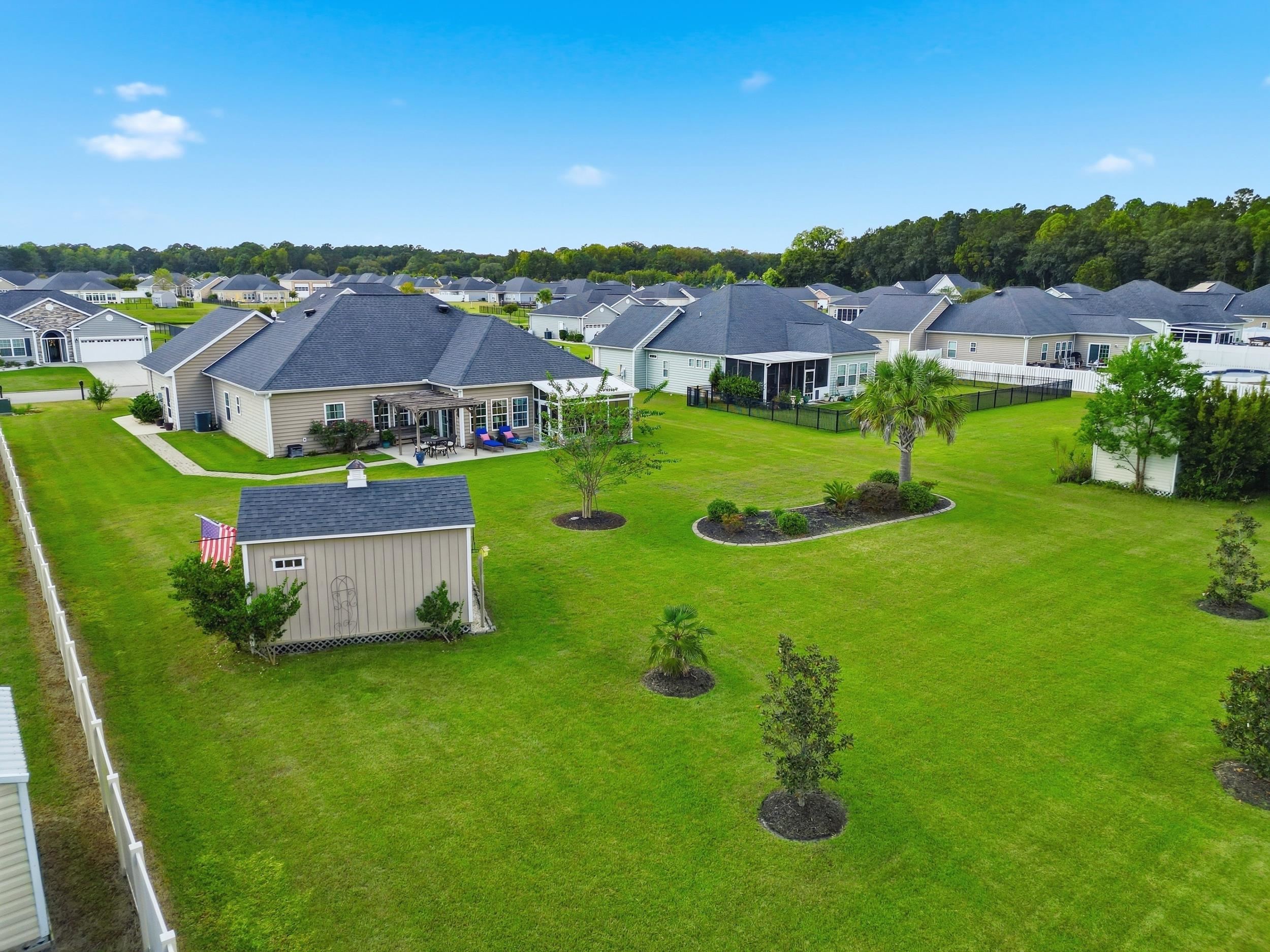 196 Vineyard Lake Circle Property Photo 14