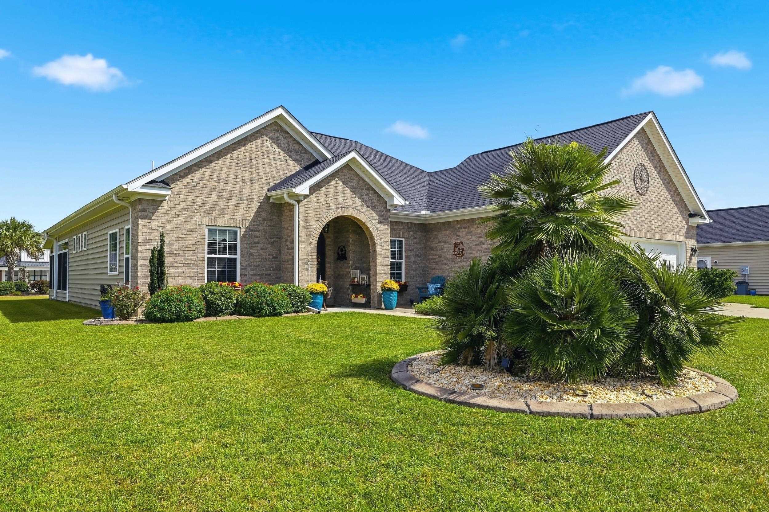 196 Vineyard Lake Circle Property Photo 16