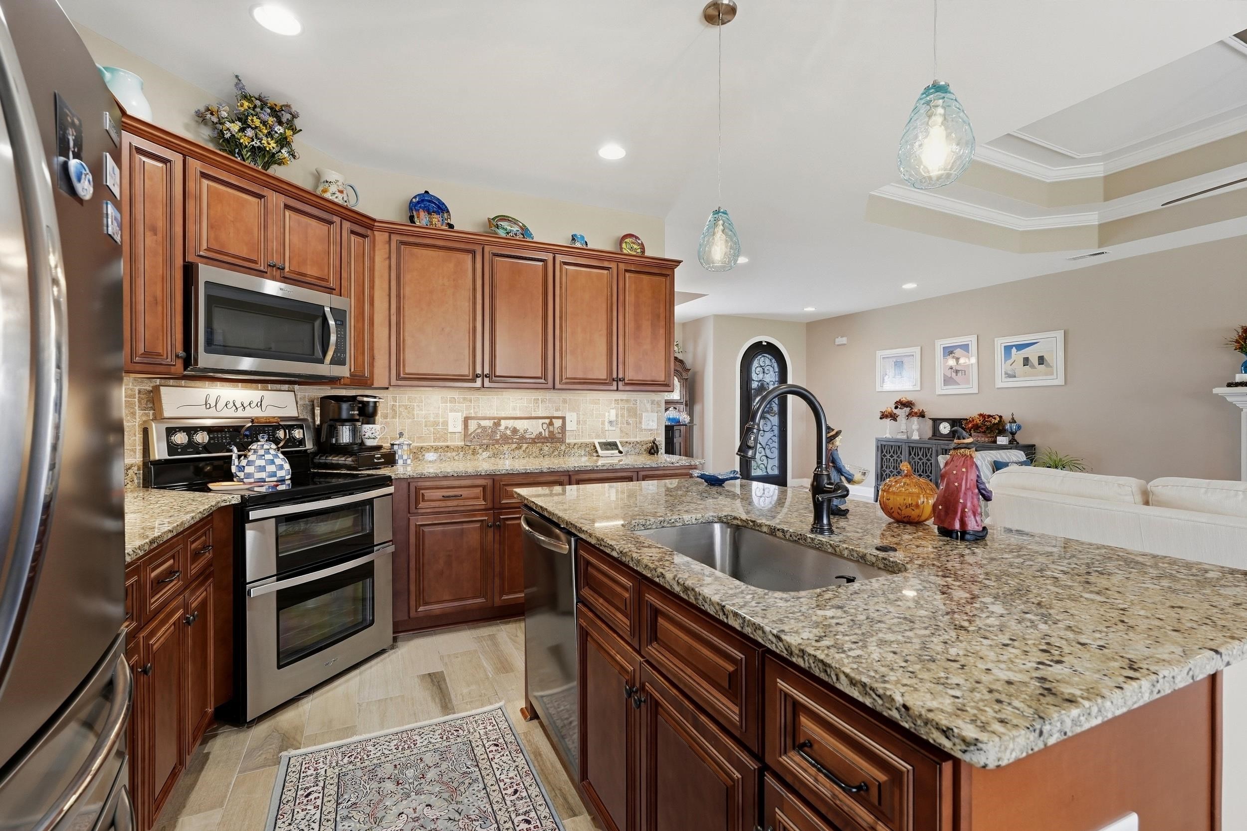 196 Vineyard Lake Circle Property Photo 25