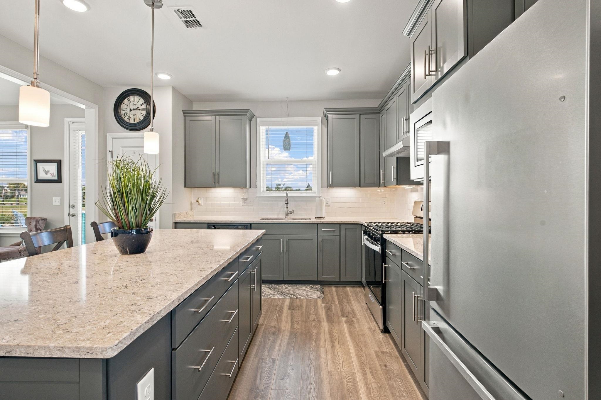 1306 Littleleaf Loop Property Photo 9