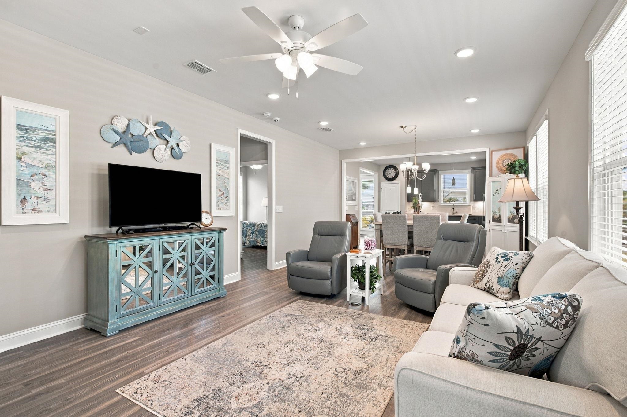 1306 Littleleaf Loop Property Photo 14