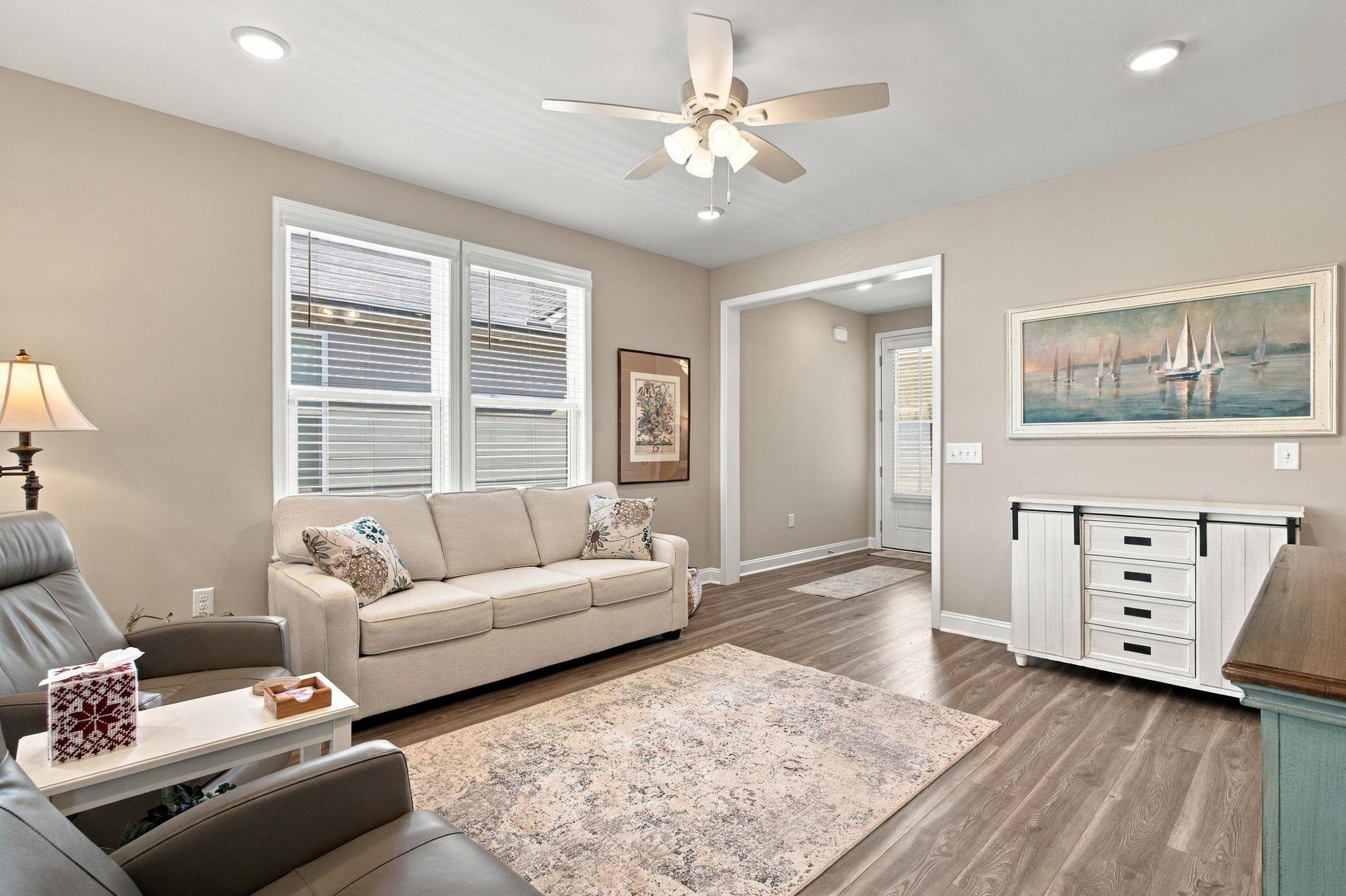 1306 Littleleaf Loop Property Photo 15