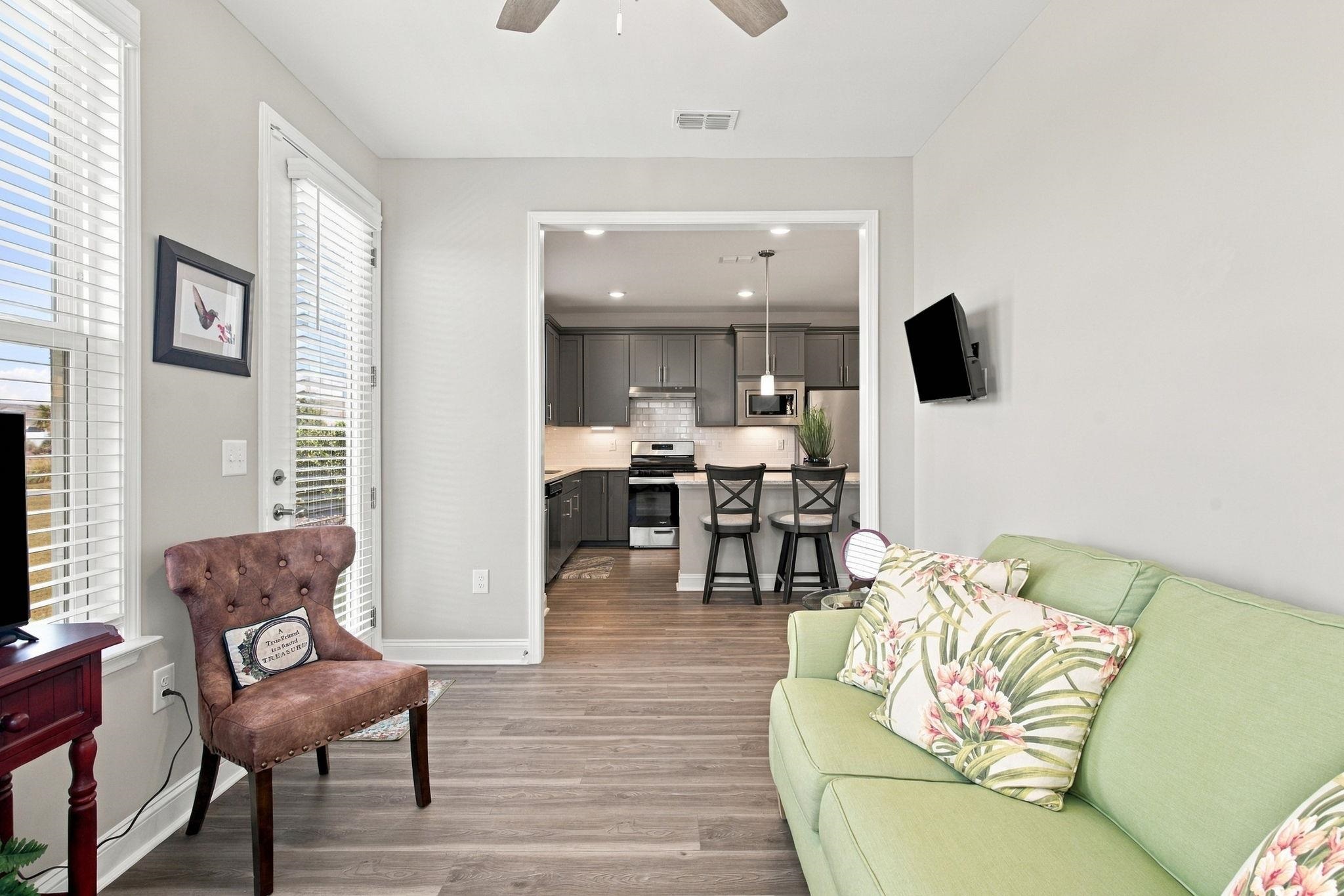 1306 Littleleaf Loop Property Photo 18