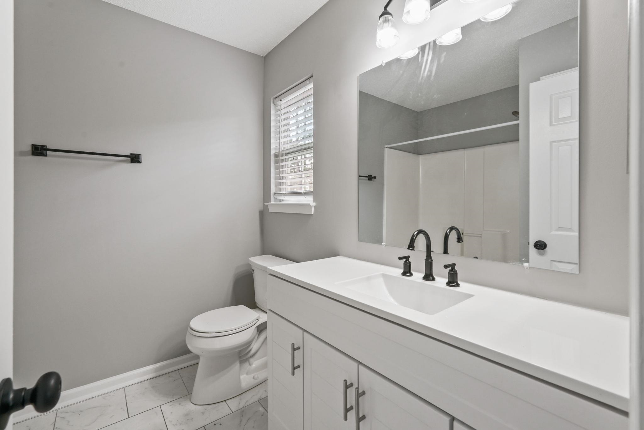 753 Wilshire Ln. Property Photo 15