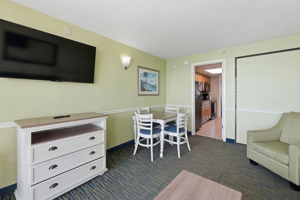 3000 N Ocean Blvd. Property Photo 5