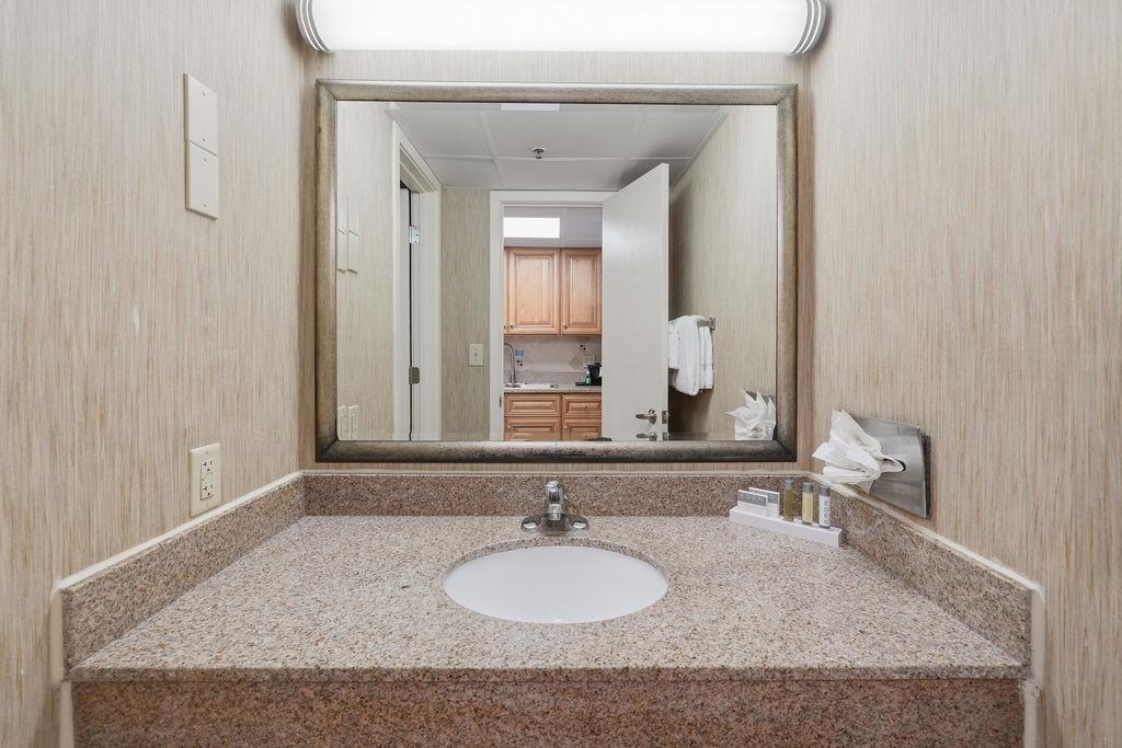 3000 N Ocean Blvd. Property Photo 21
