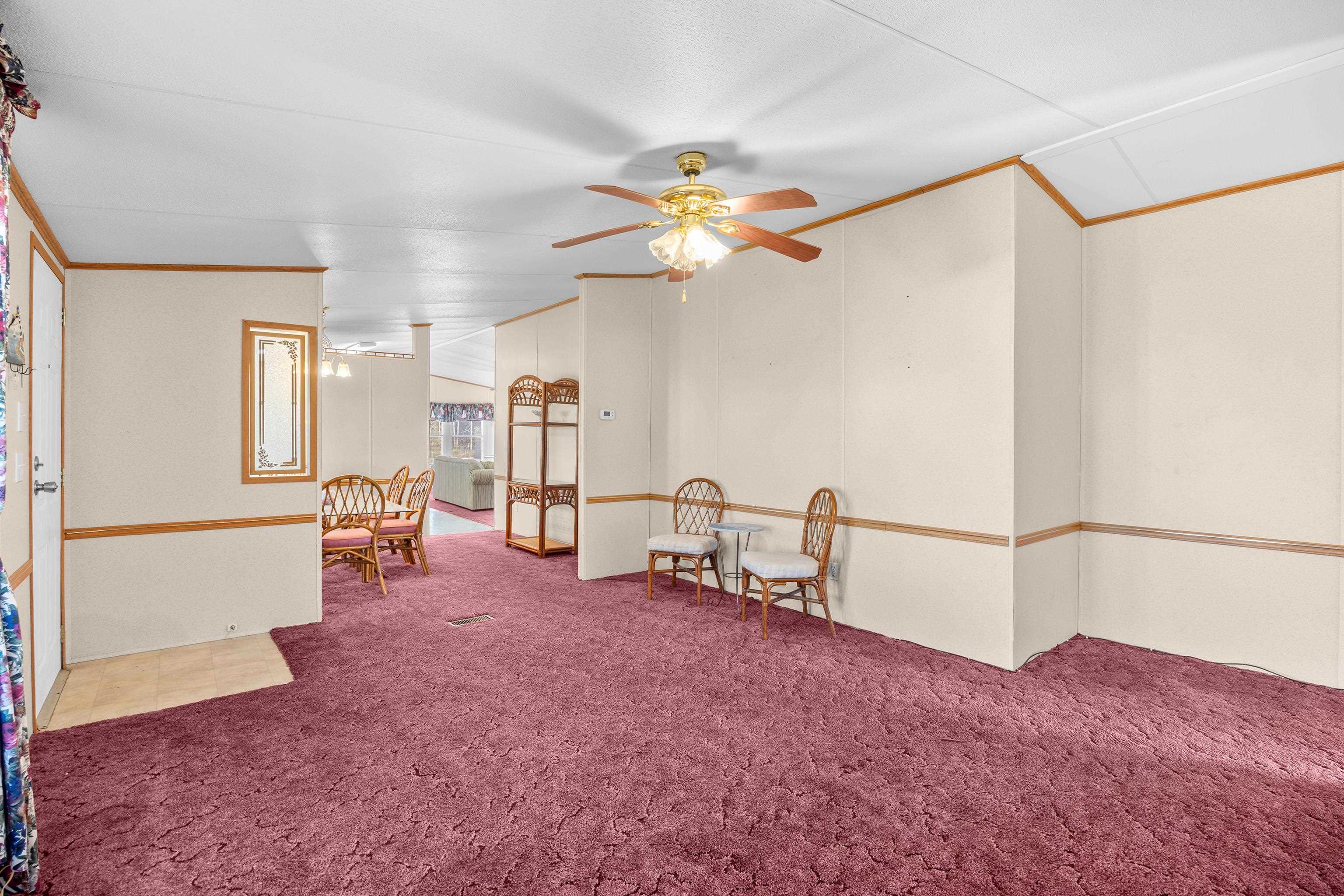 327 Kanawha Trail Property Photo 3