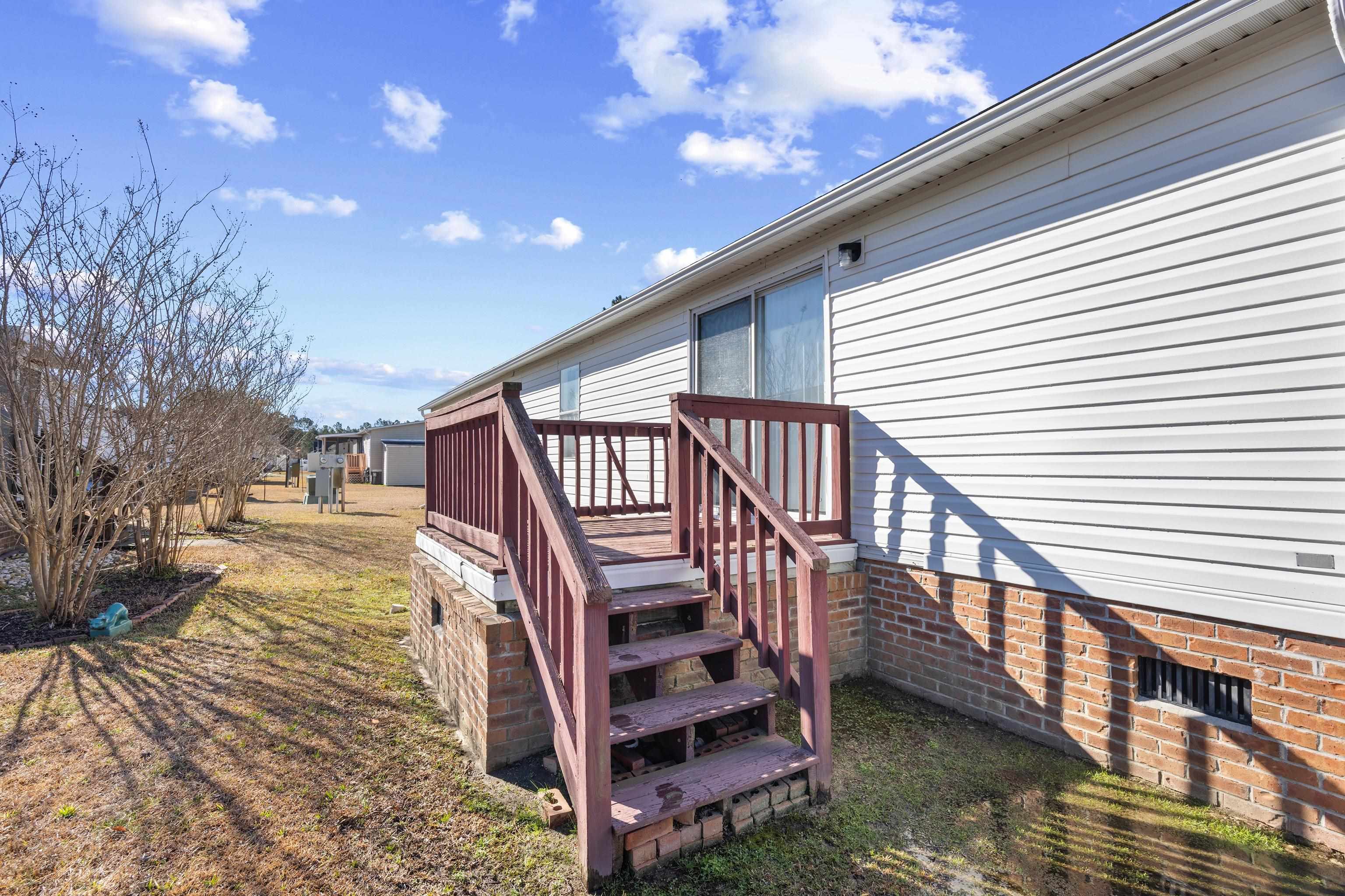 327 Kanawha Trail Property Photo 32