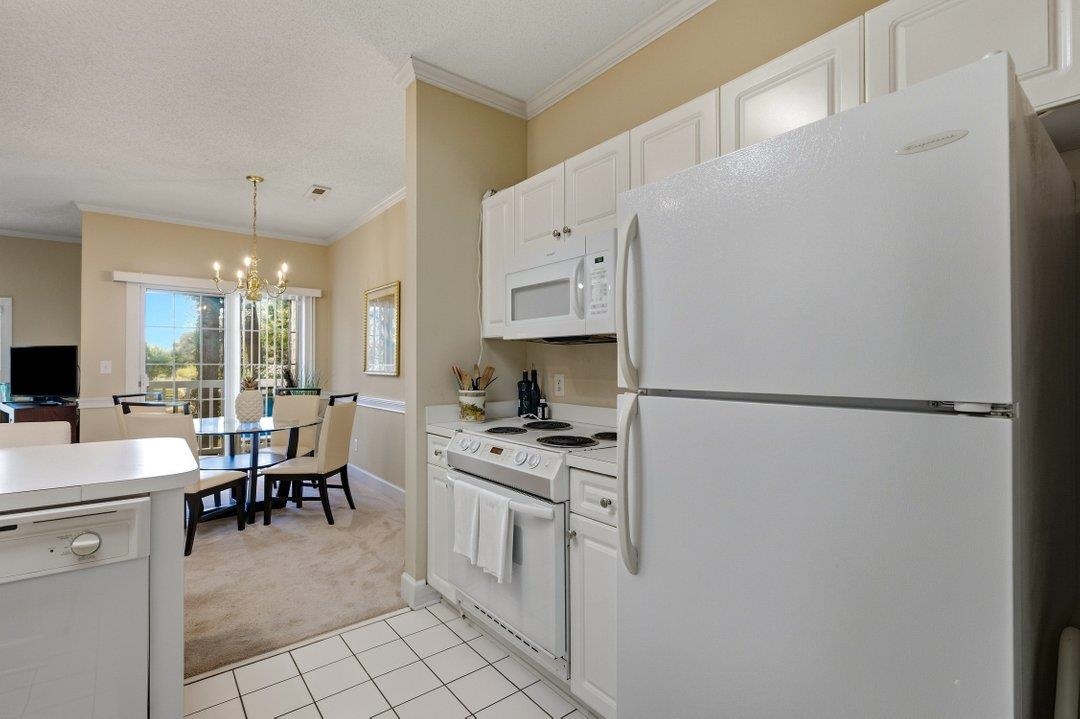 4221 Hibiscus Dr. Property Photo 13