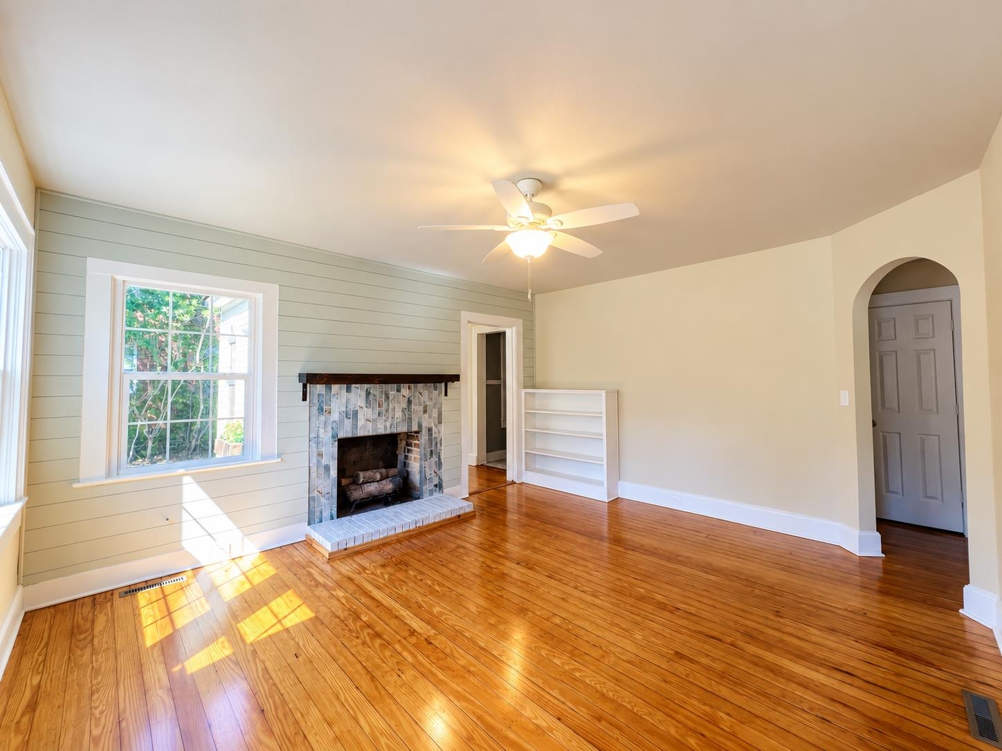 111 Cooper St. Property Photo 4