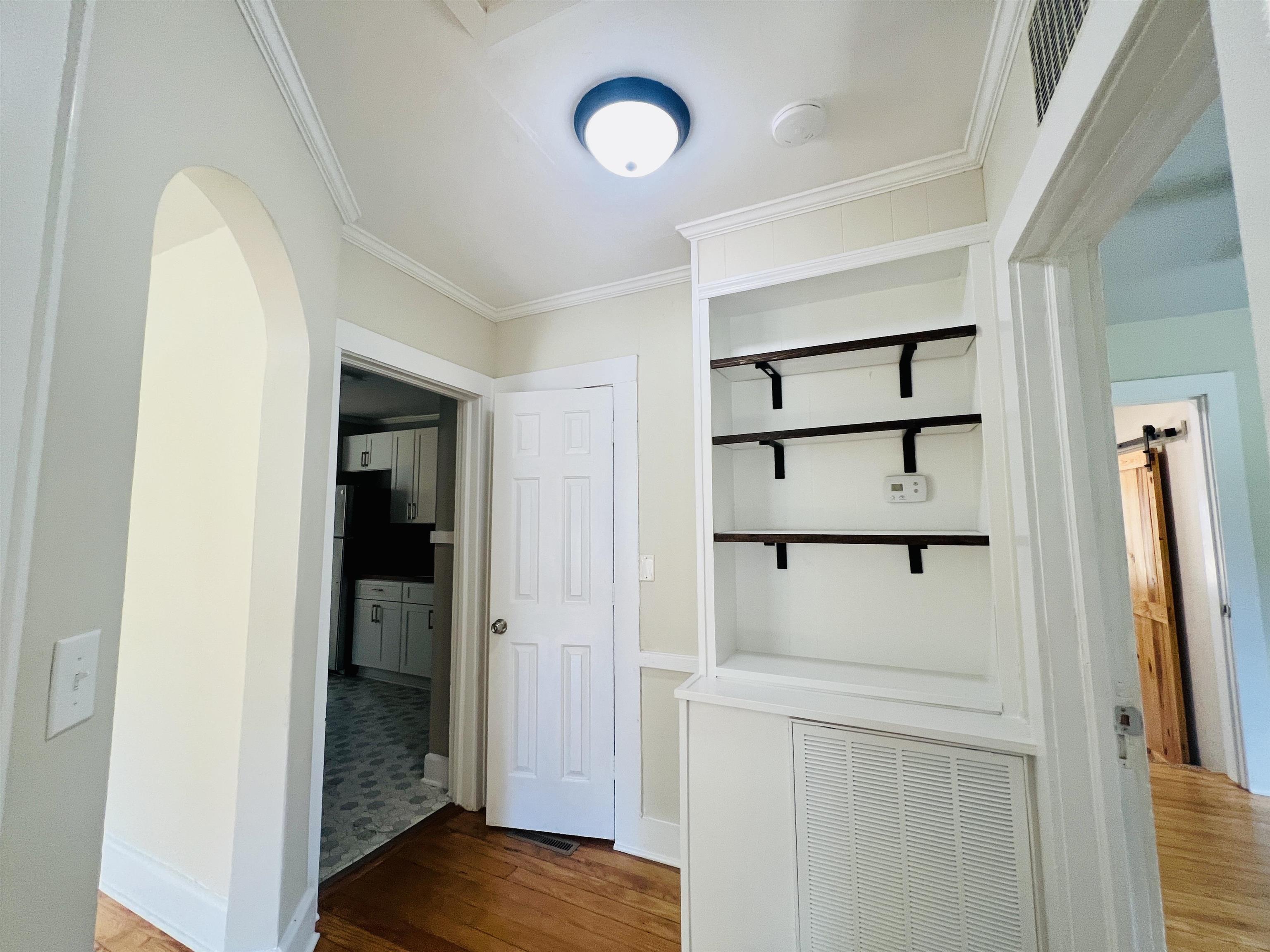 111 Cooper St. Property Photo 11