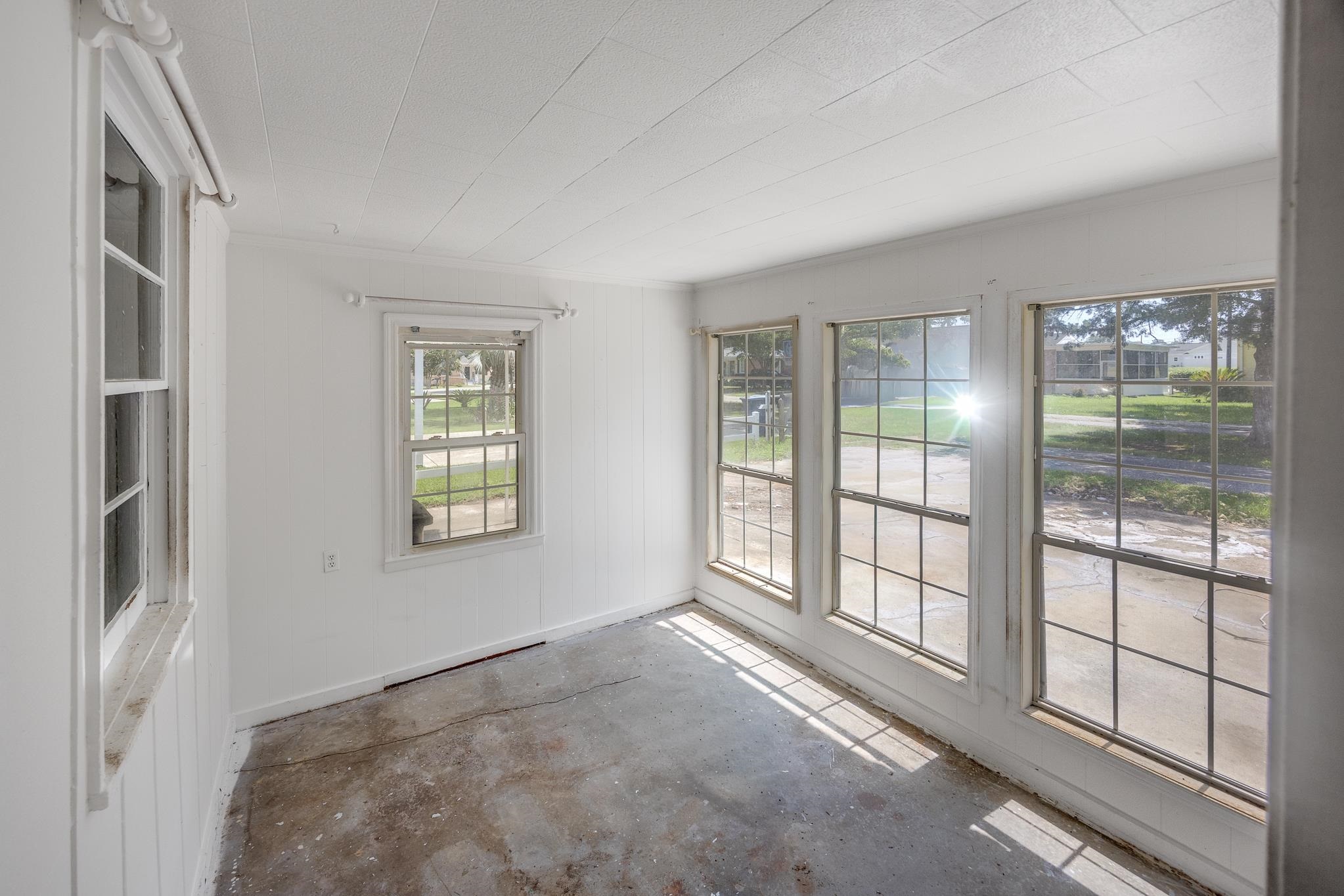 1210 Holly Park Circle Property Photo 8