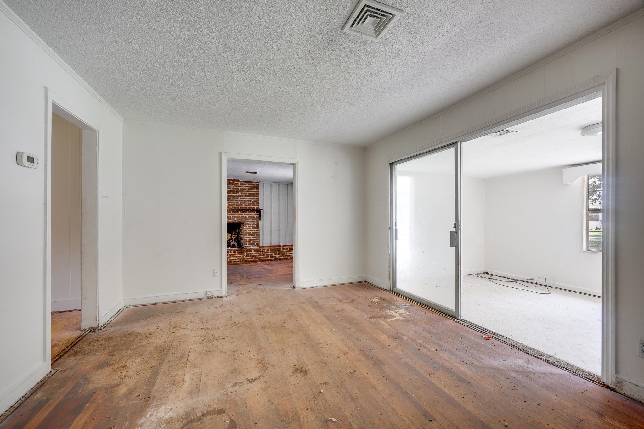 1210 Holly Park Circle Property Photo 9