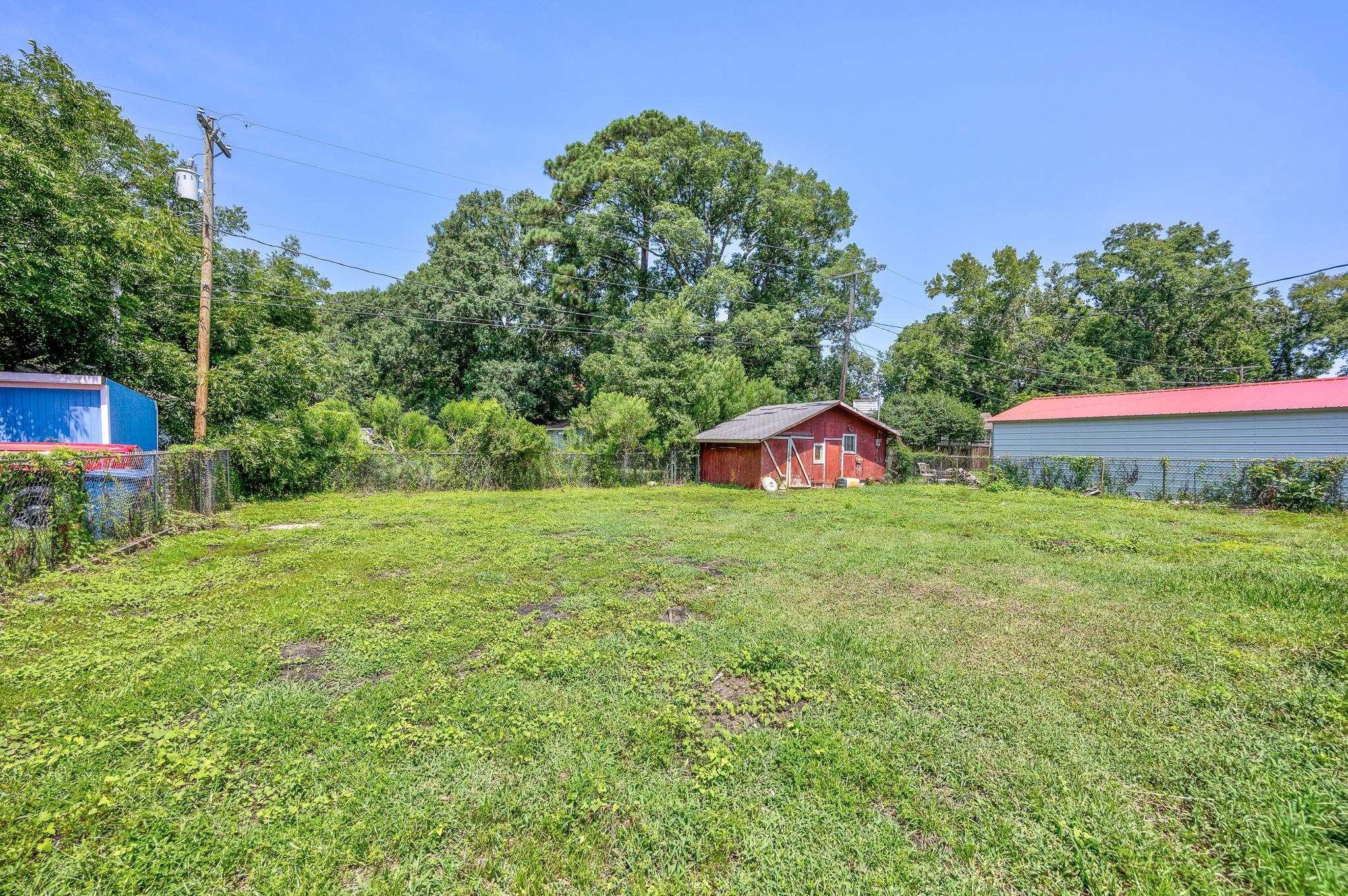 1210 Holly Park Circle Property Photo 16