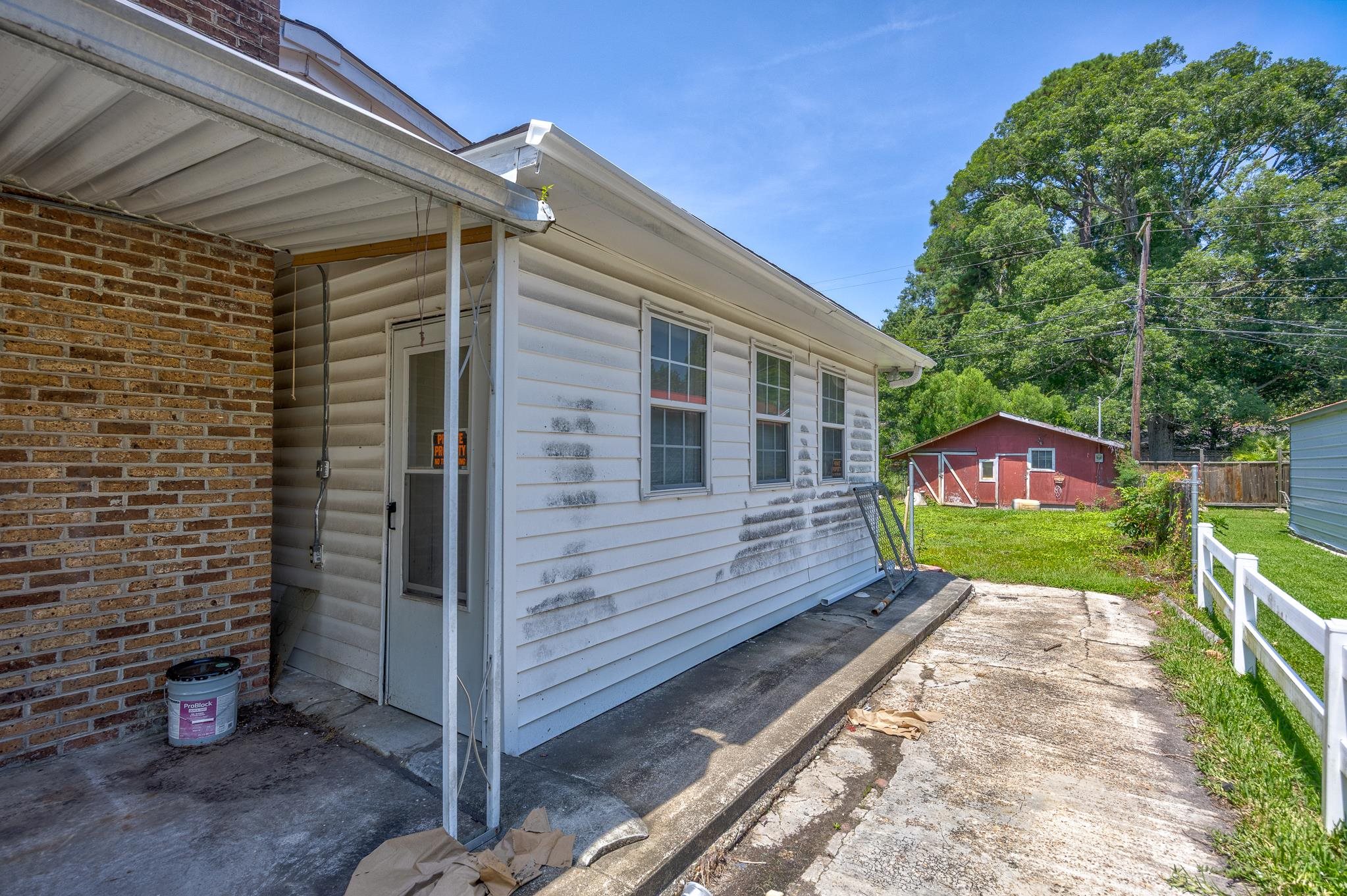 1210 Holly Park Circle Property Photo 19