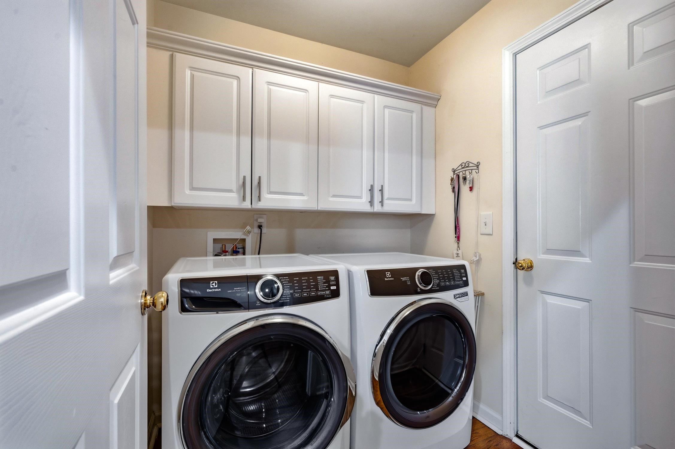 3317 Picket Fence Ln. Property Photo 16