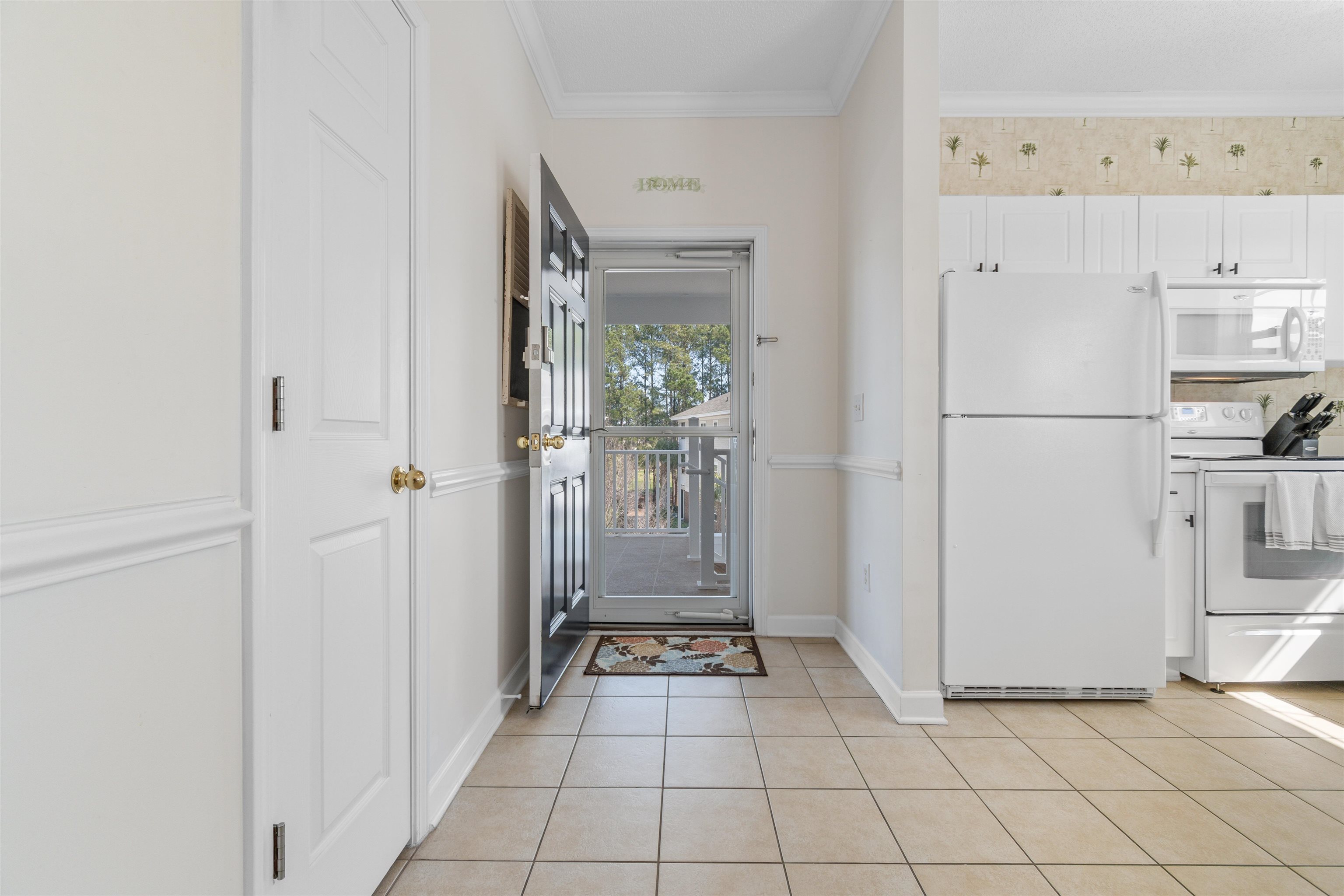 6253 Catalina Dr. Property Photo 24