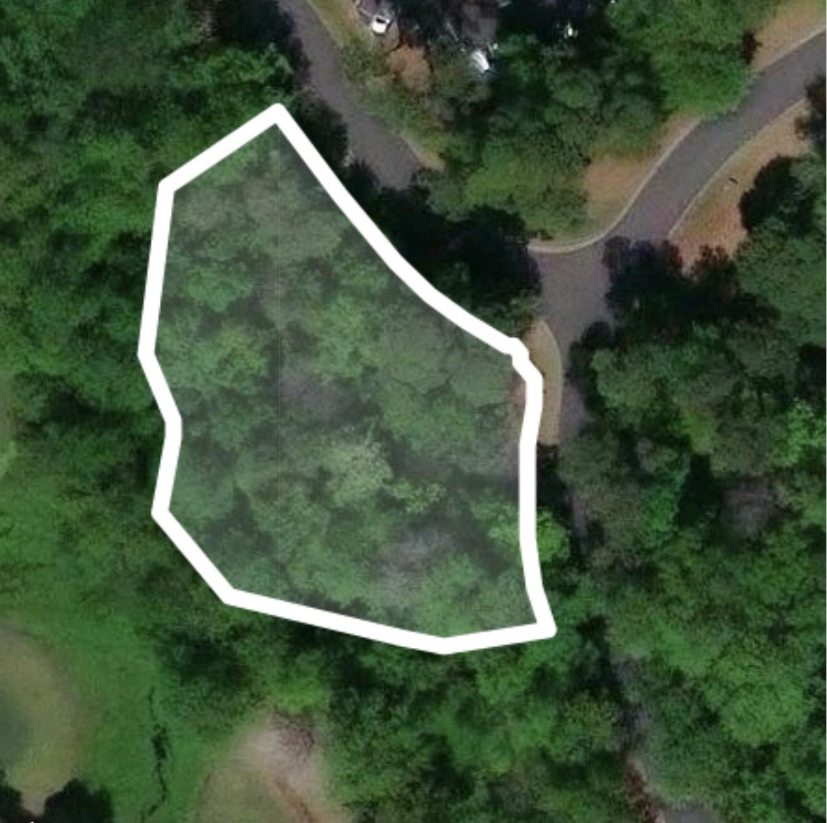 1310 Spinnaker Dr. Property Photo 4