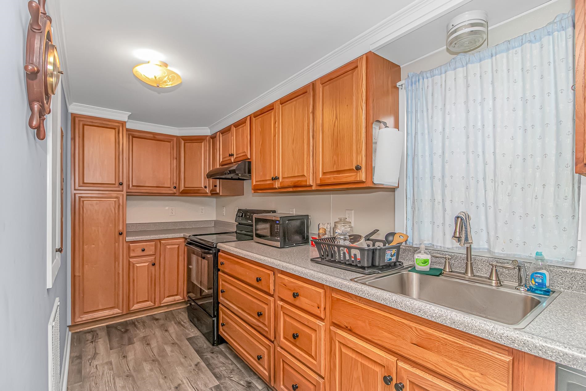 146 Queens Rd. Property Photo 14