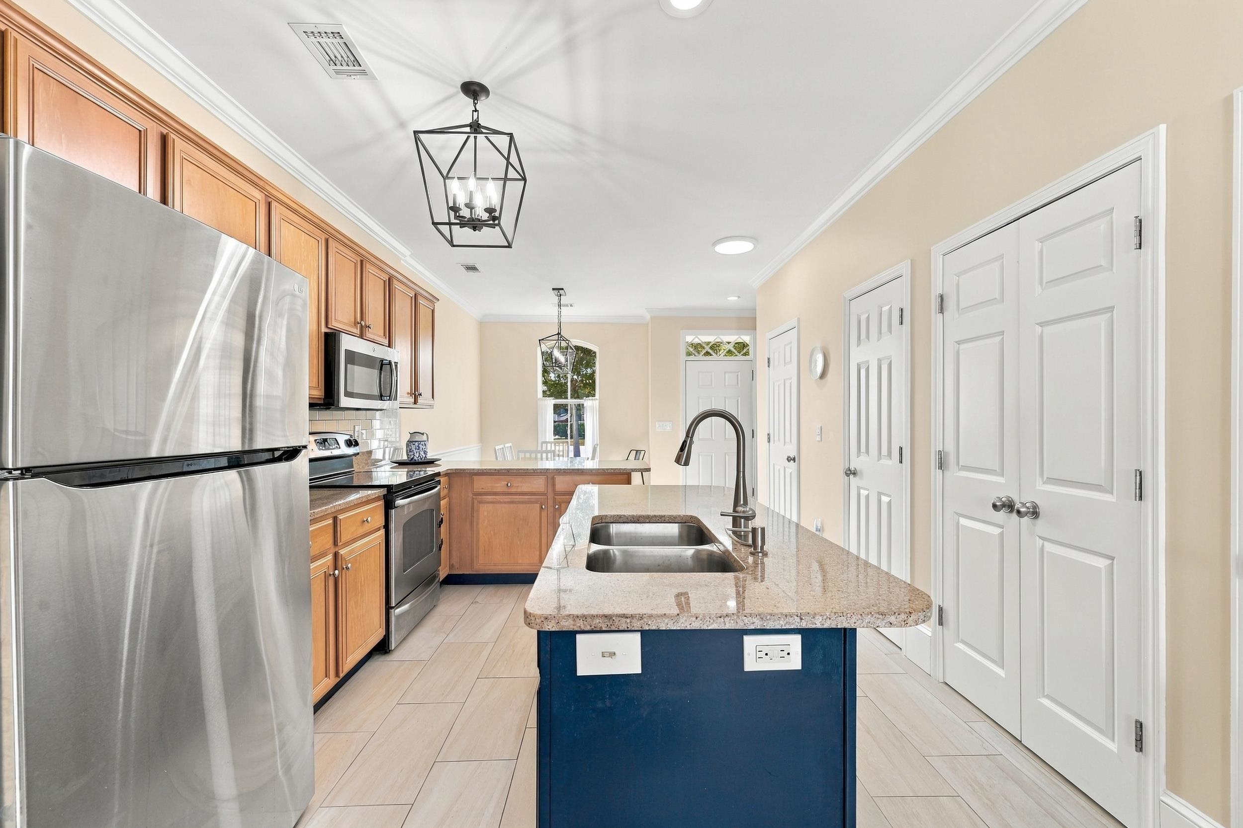 790 Howard Ave. Property Photo 14