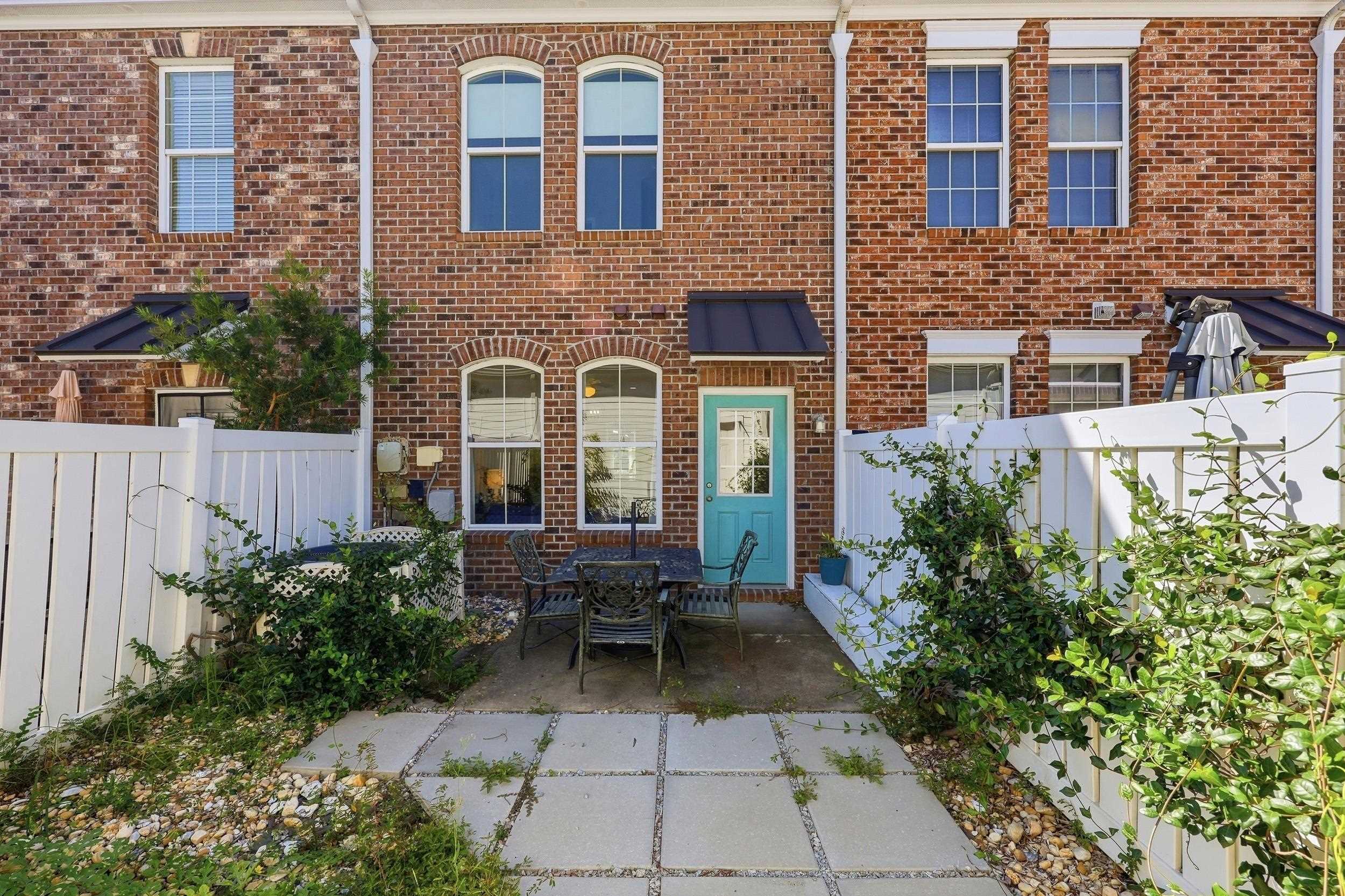 790 Howard Ave. Property Photo 34