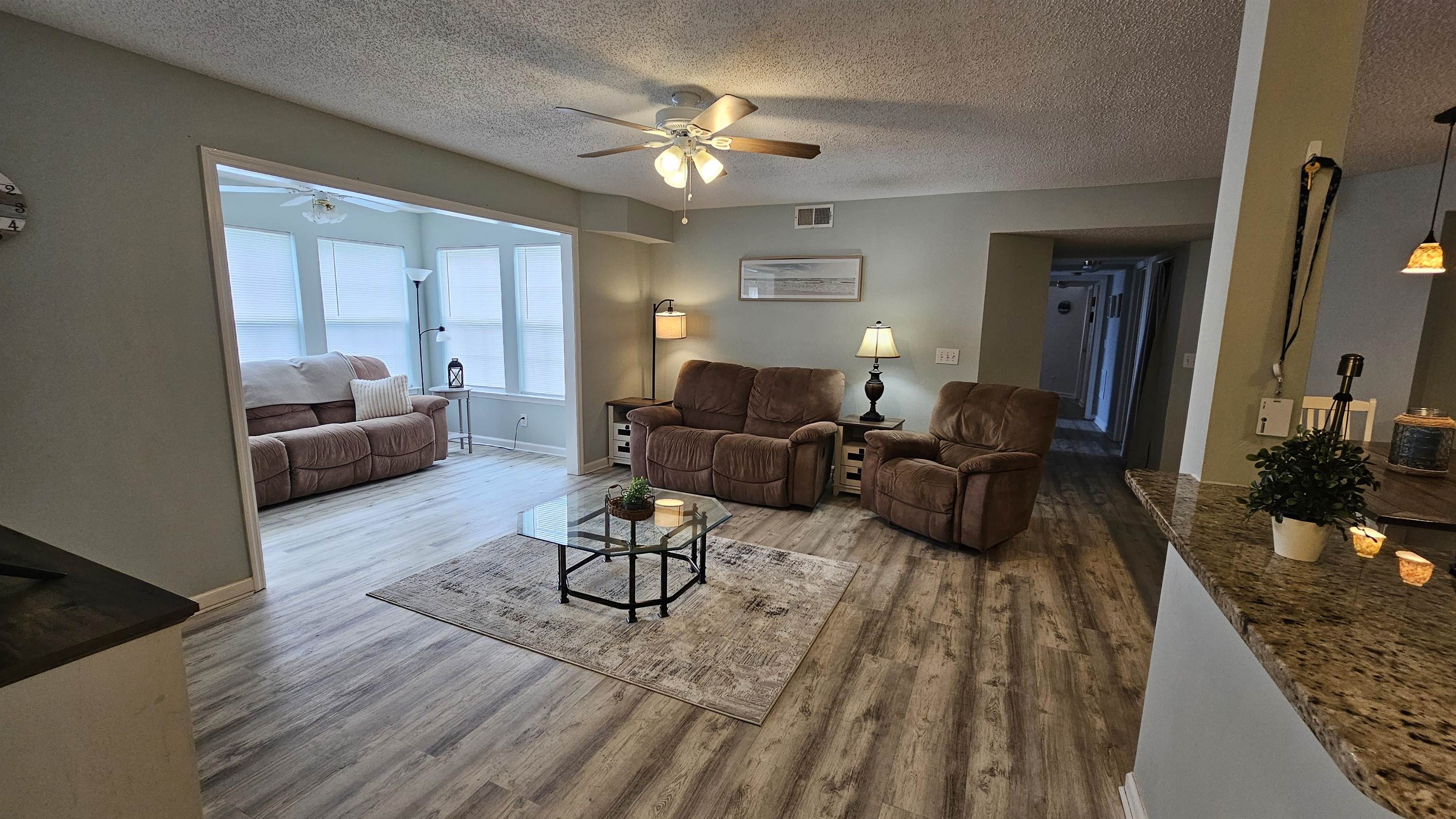 2266 Huntingdon Dr. Property Photo 3