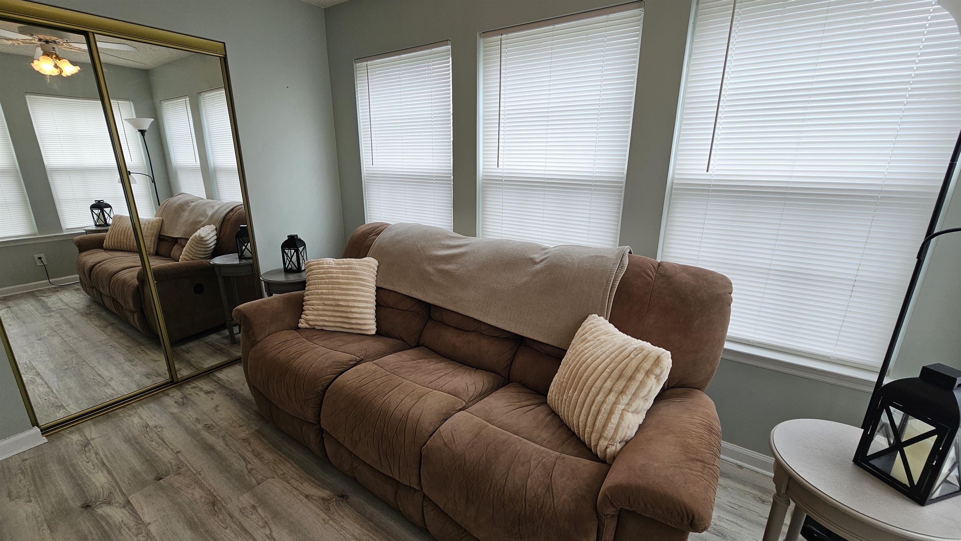 2266 Huntingdon Dr. Property Photo 10