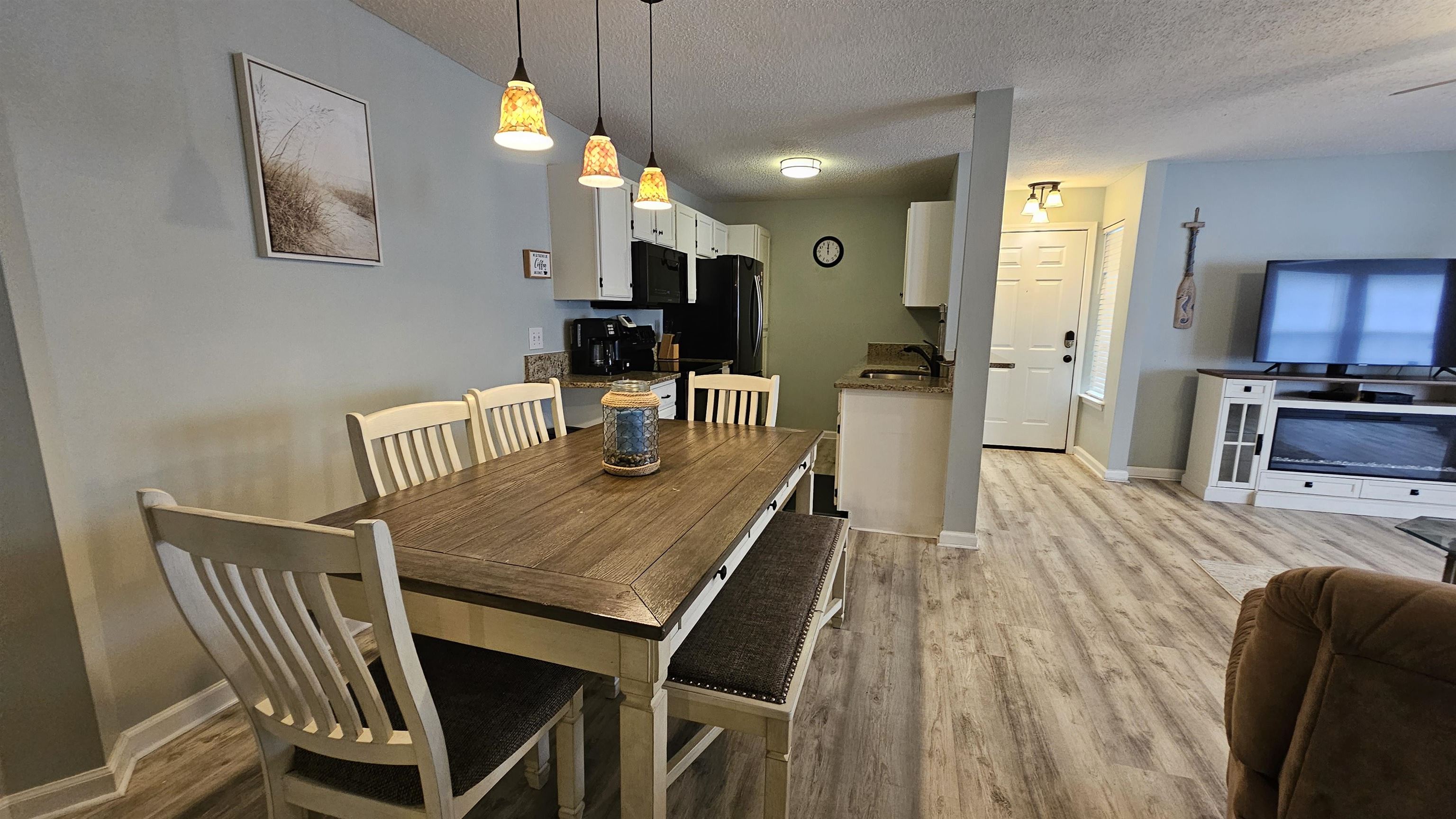 2266 Huntingdon Dr. Property Photo 15